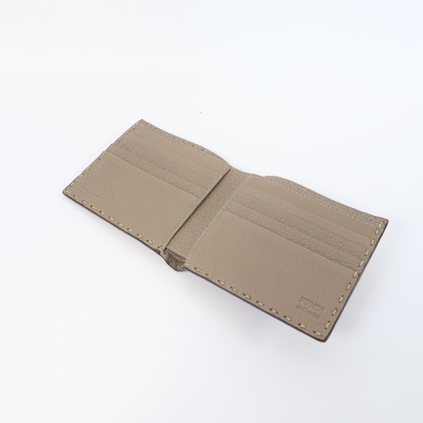FENDI 牛皮皮革Selleria Wallet錢包米色