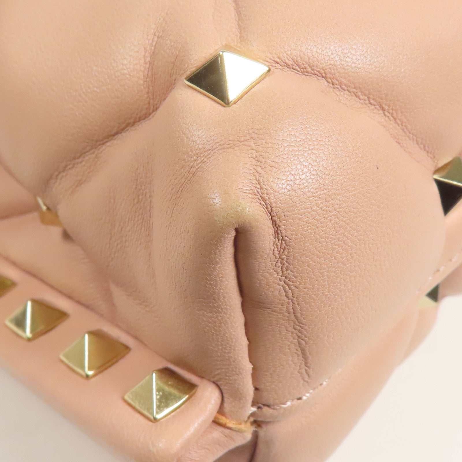 Valentino 羊皮皮革Shoulder Bag金扣肩背袋