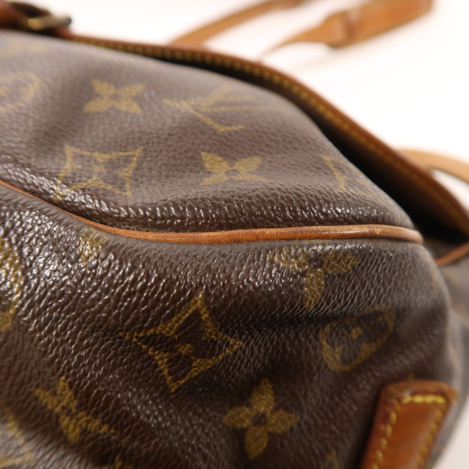 LOUIS VUITTON Monogram Saumur 35金扣肩背袋