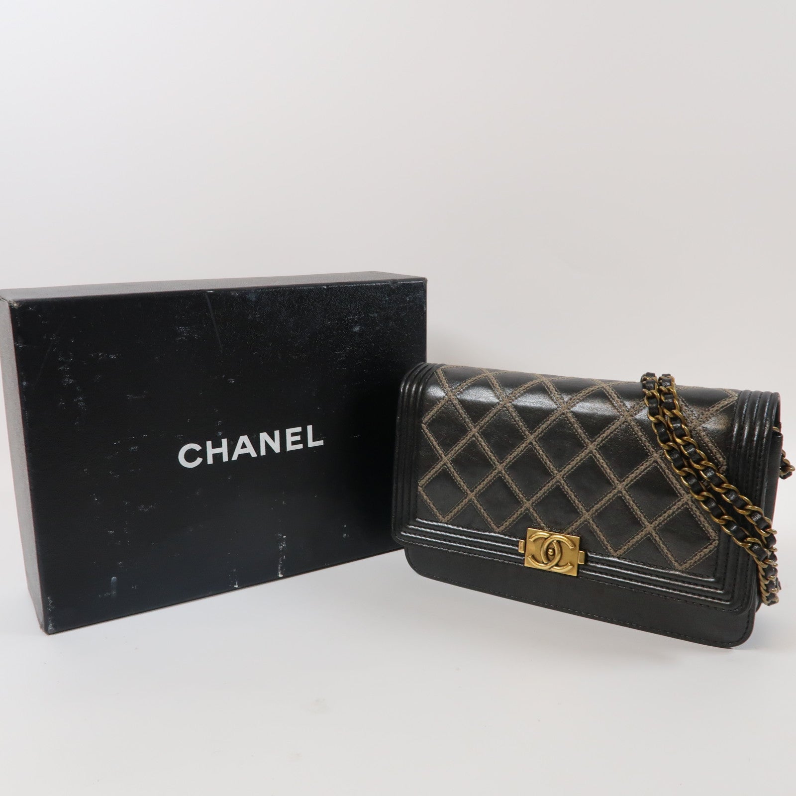 CHANEL 【激減優惠】菱格牛皮皮革Wallet On Chain金扣鏈帶肩背袋黑色