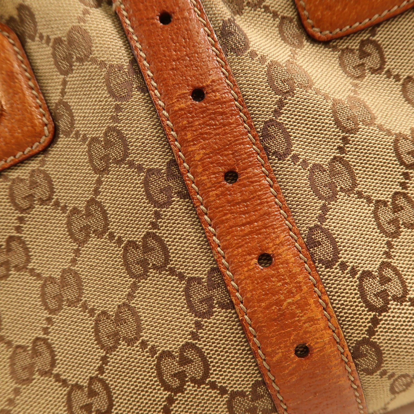GUCCI 帆布Shoulder Bag金扣鏈帶肩背袋