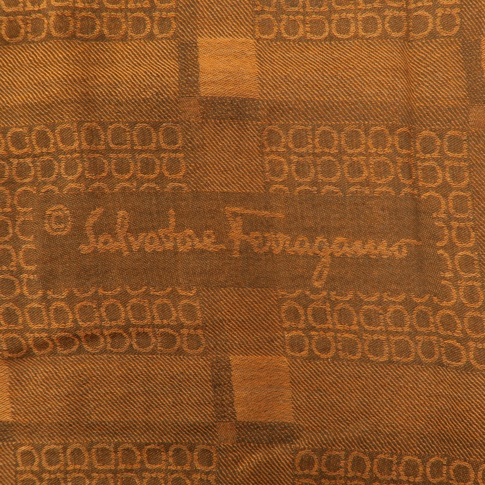Salvatore Ferragamo 羊絨/絲質Scarf圍巾