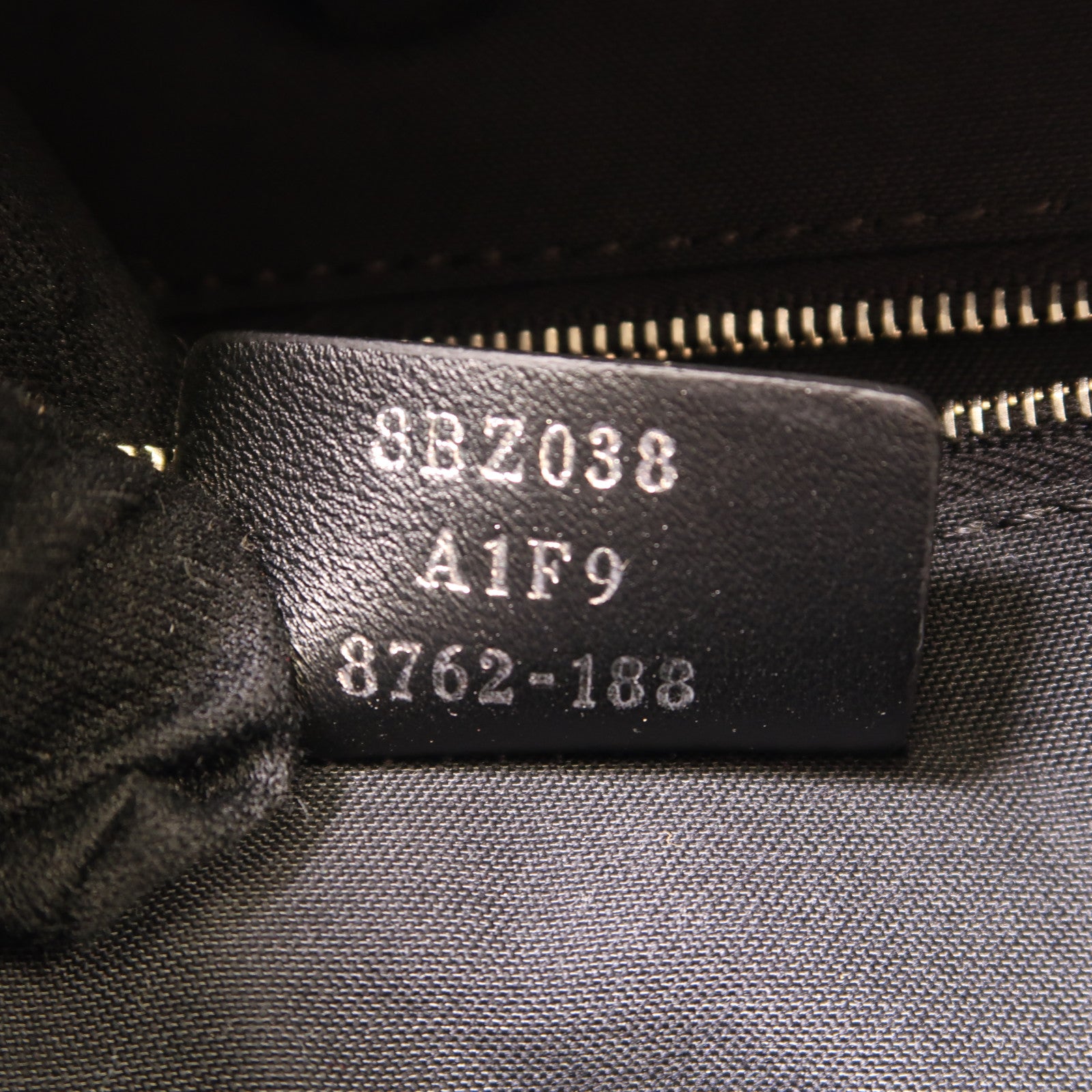FENDI 牛皮皮革Backpack銀扣背包黑色