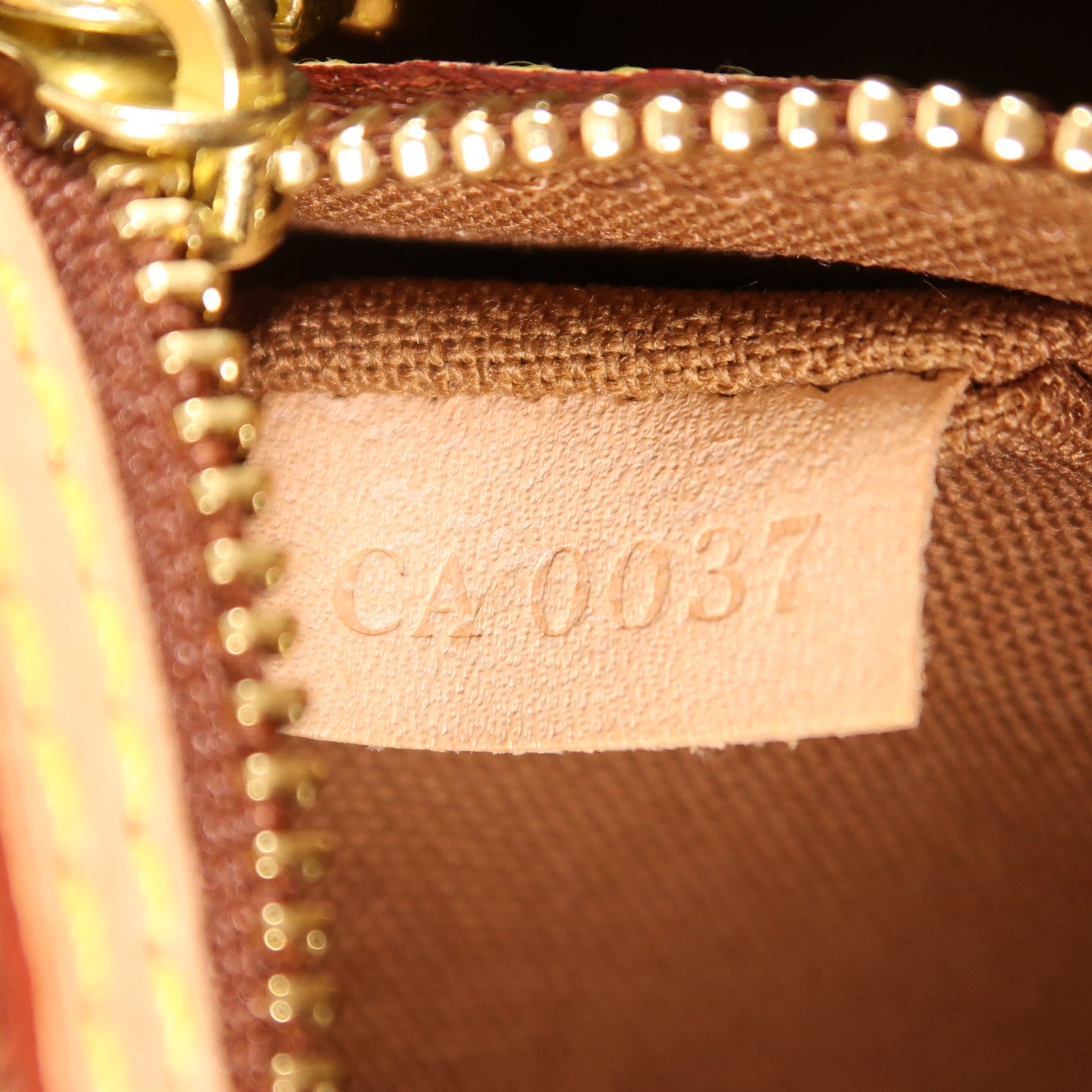 LOUIS VUITTON Monogram Valmy MM金扣肩背袋