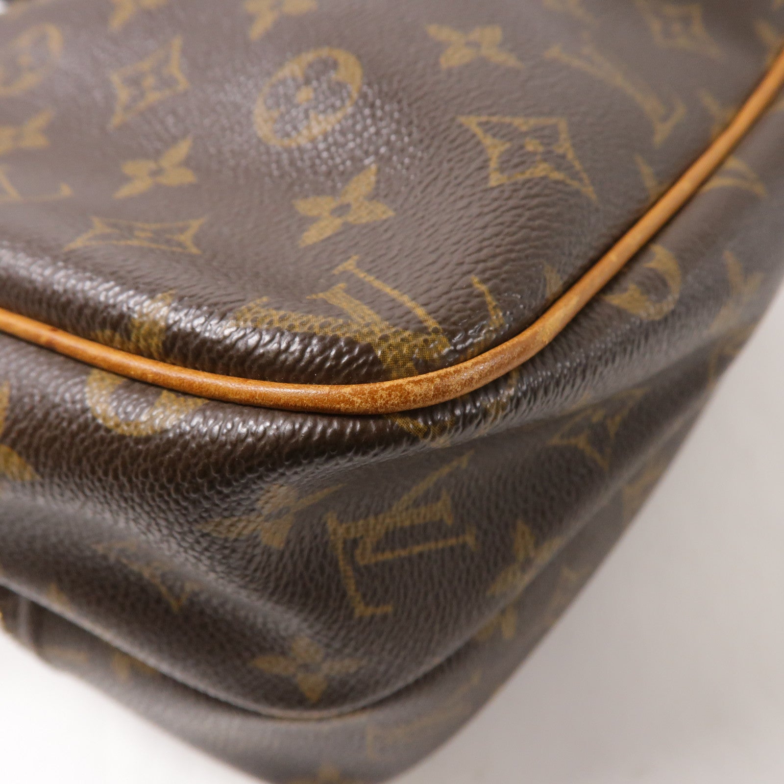 LOUIS VUITTON Monogram Reporter PM金扣肩背袋