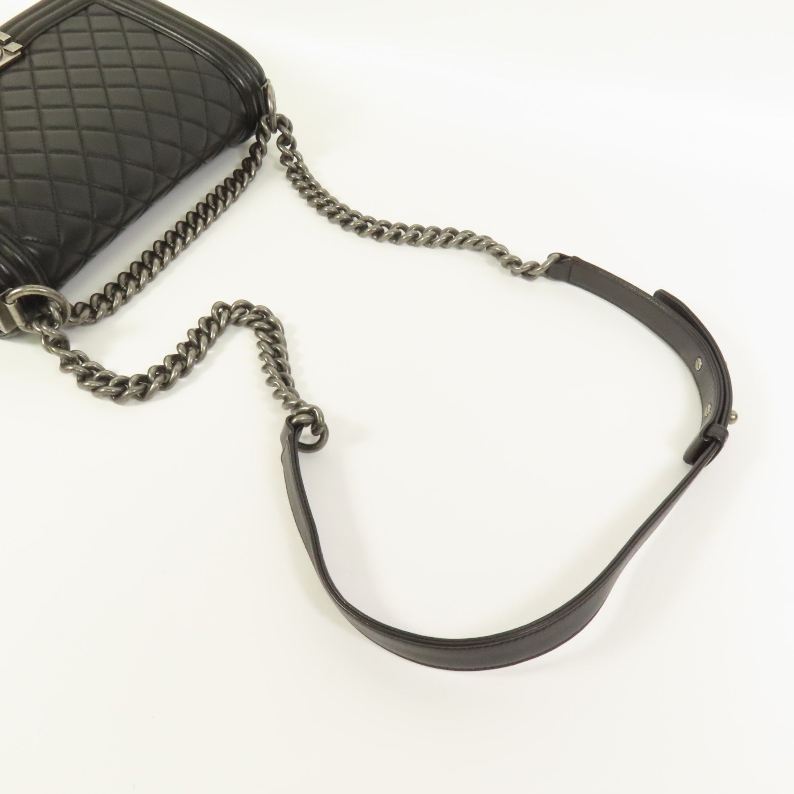 CHANEL 牛皮皮革Boy 25鏈帶肩背袋