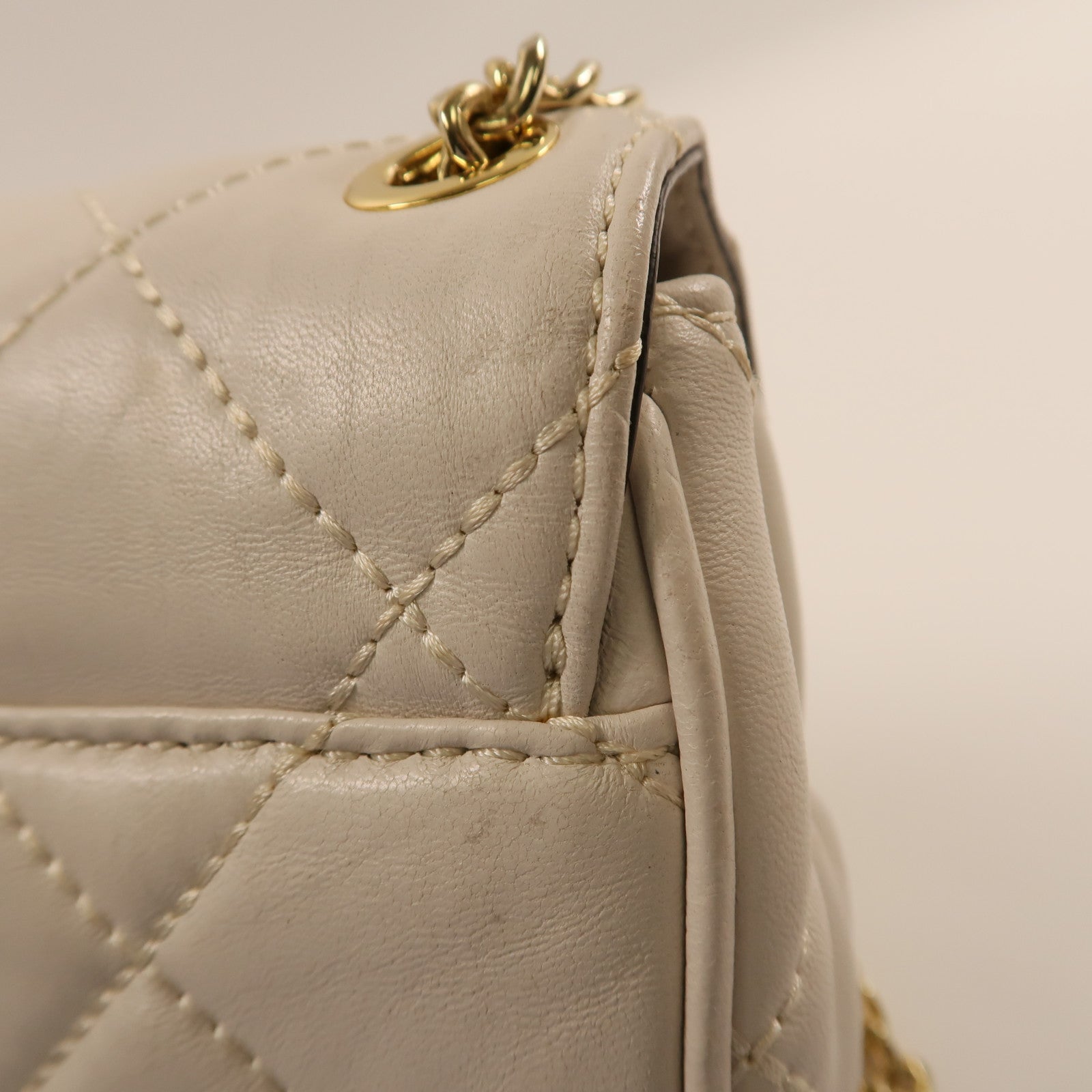 Michael Kors 牛皮皮革Chain Shoulder Bag金扣鏈帶肩背袋白色