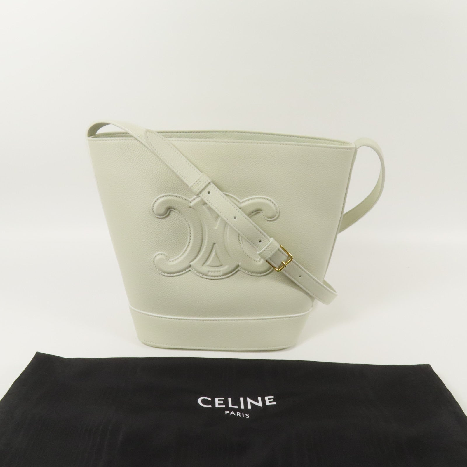 CELINE 牛皮皮革Cuir Triomphe Bucket Bag金扣肩背袋