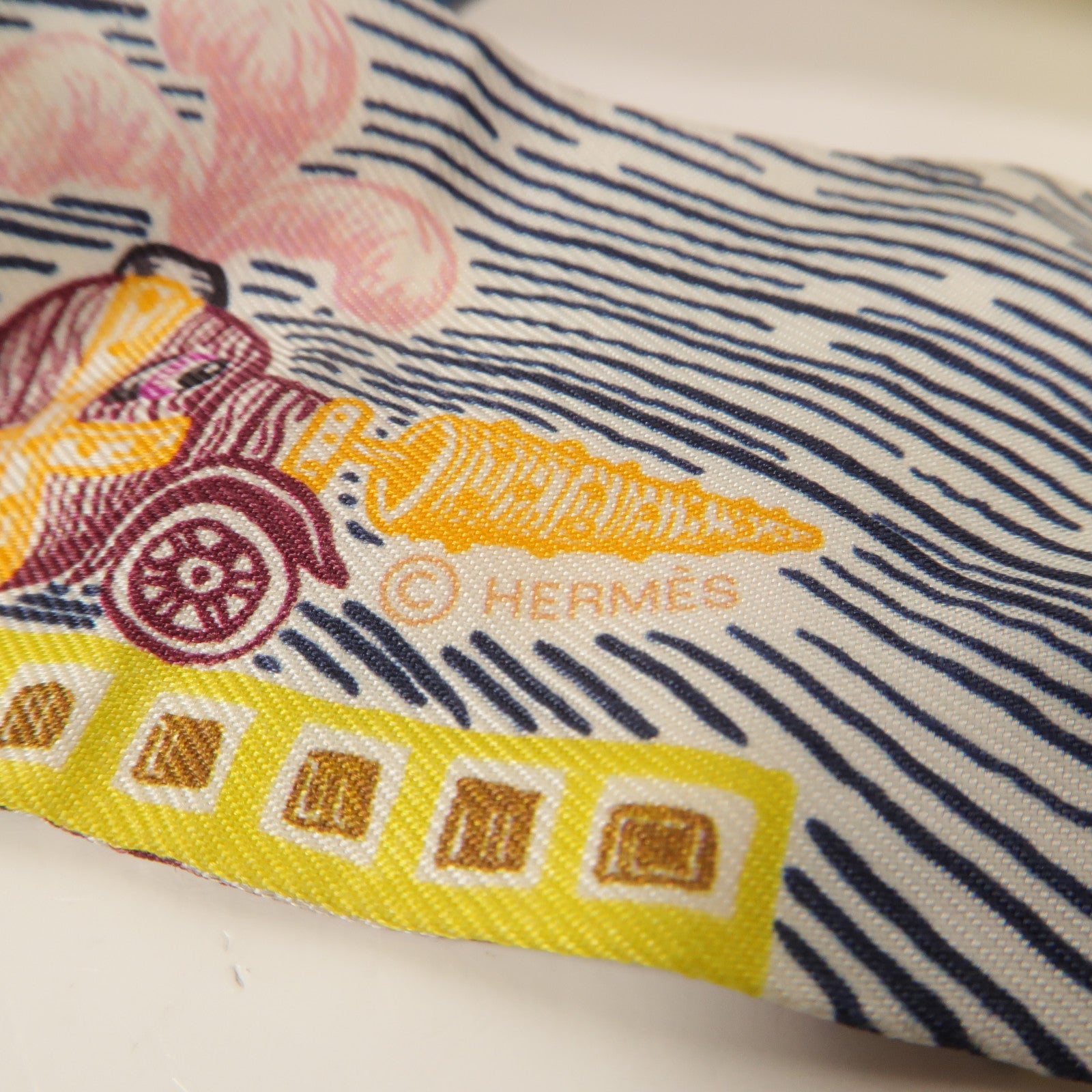 HERMES 絲質Twilly絲巾