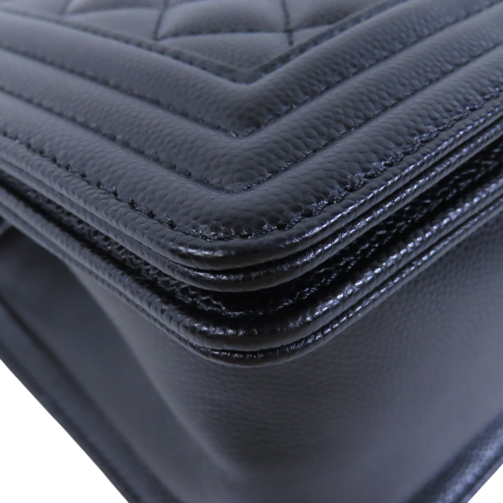 CHANEL 牛皮皮革Boy Chanel 25金扣鏈帶肩背袋