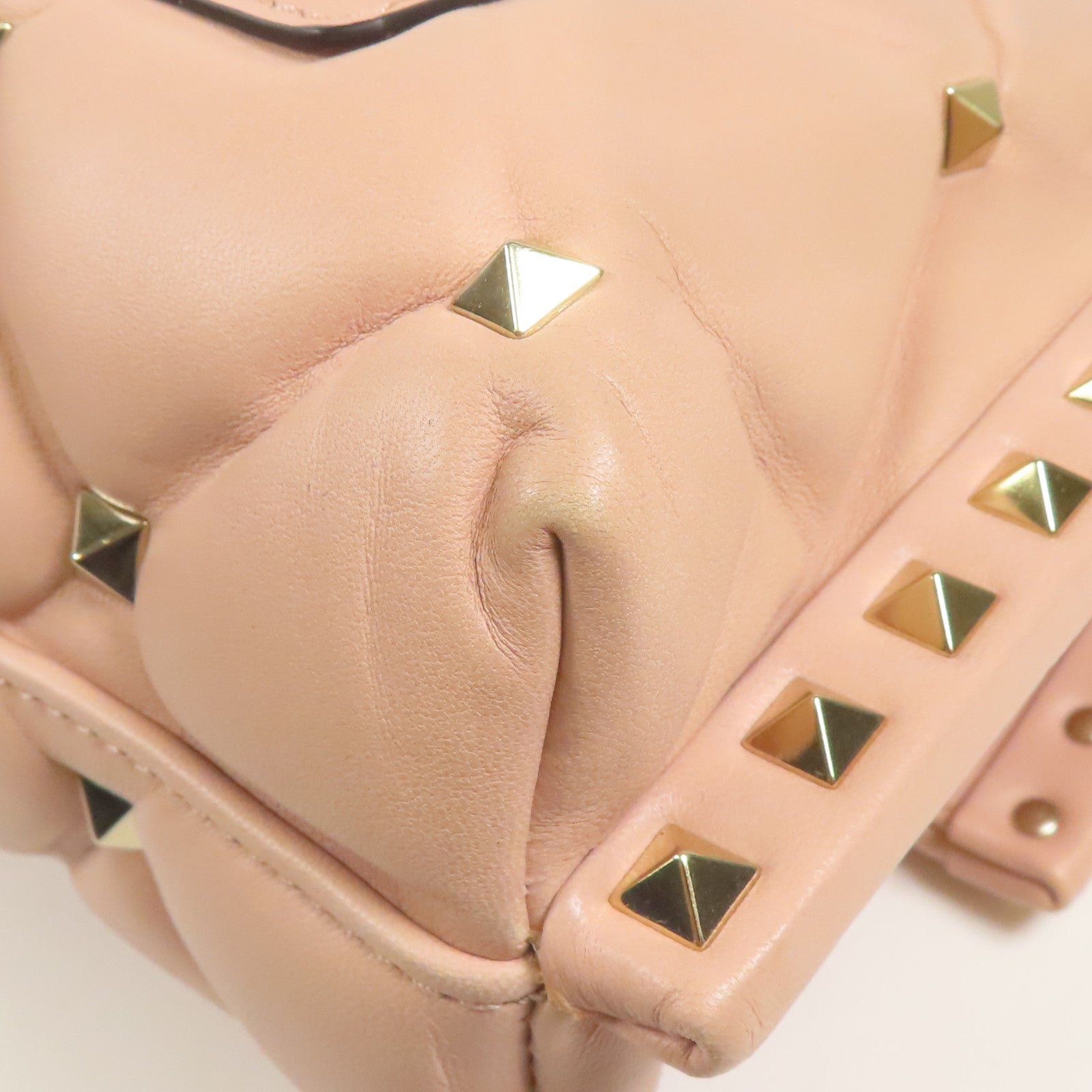 Valentino 羊皮皮革Shoulder Bag金扣肩背袋