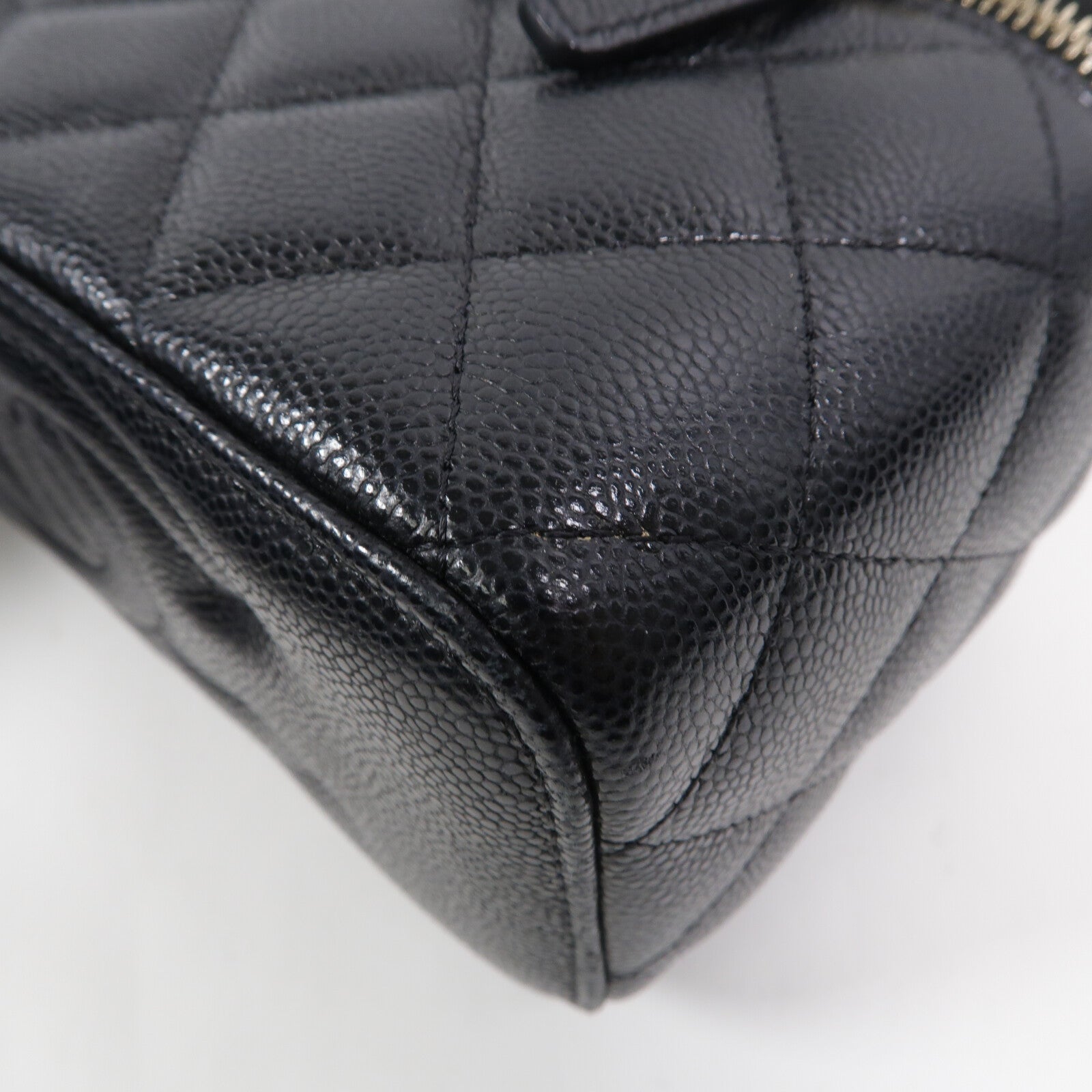 CHANEL 牛皮皮革Vanity Case鏈帶肩背袋
