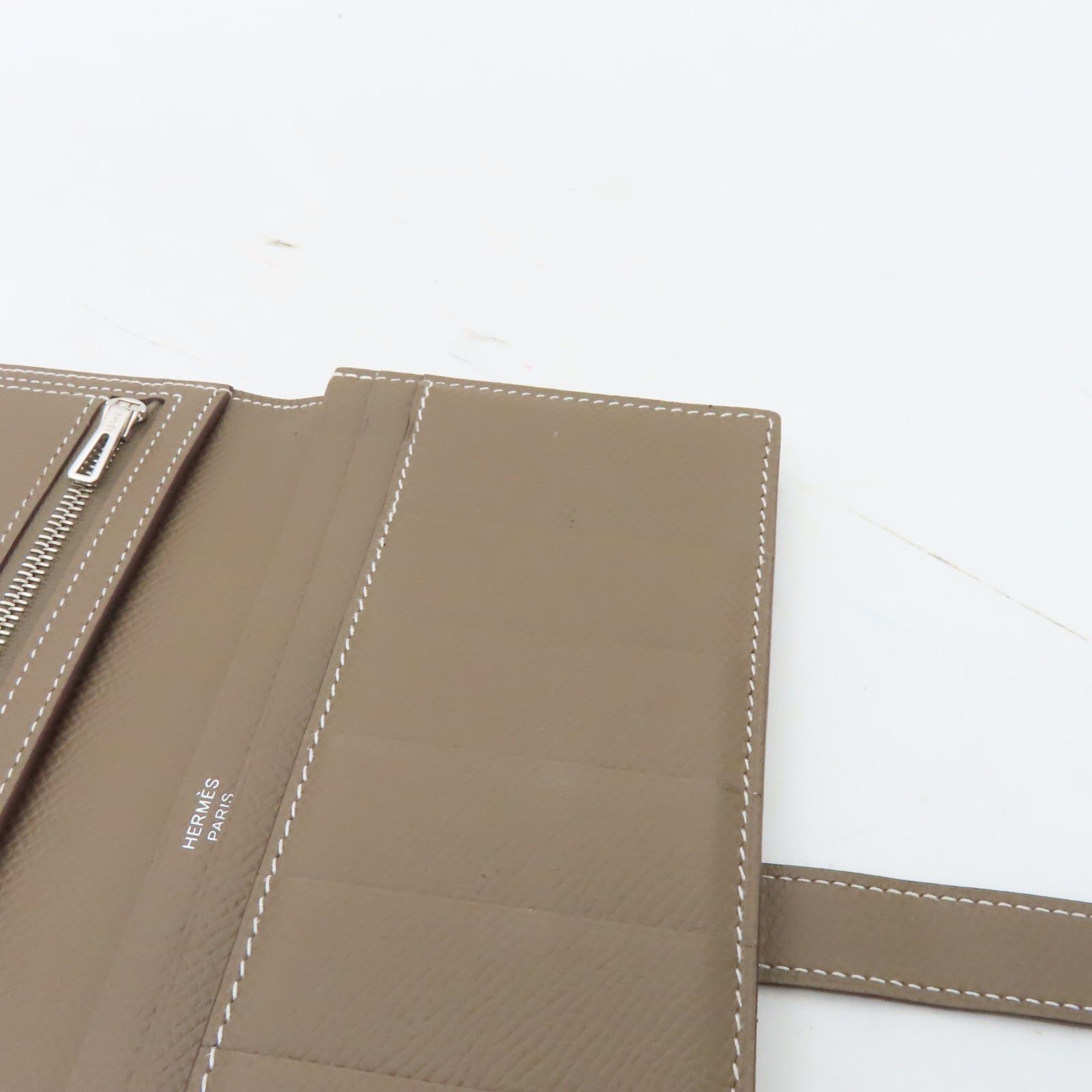 HERMES Epsom皮革Bearn bi-fold銀扣長錢包米色
