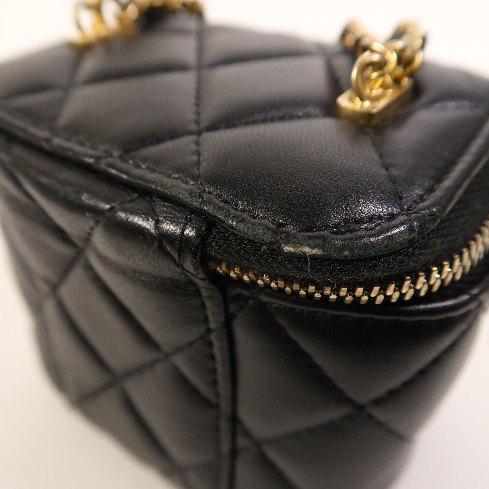 CHANEL 羊皮皮革Mini Vanity金扣鏈帶肩背袋