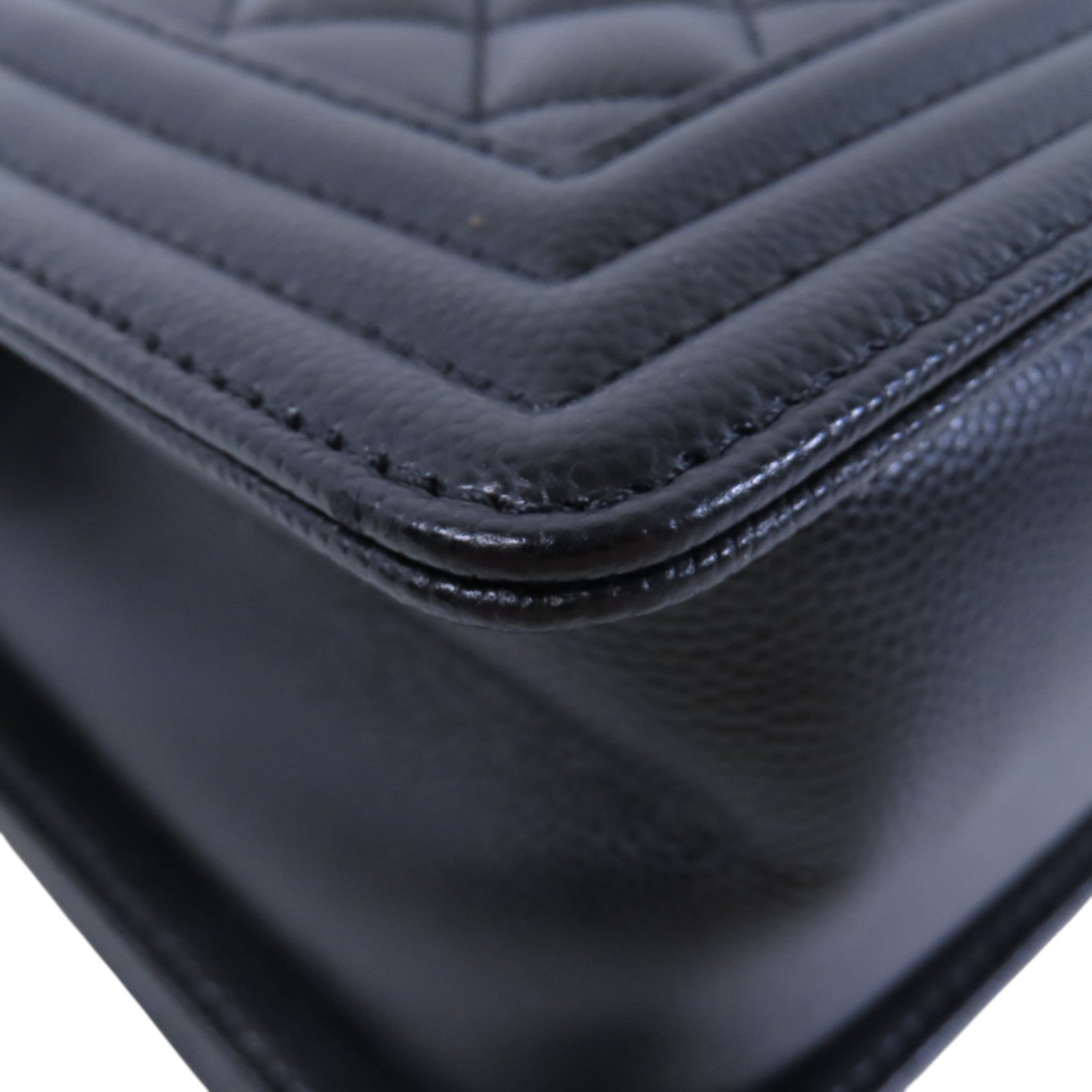 CHANEL 牛皮皮革Boy Chanel 25金扣鏈帶肩背袋