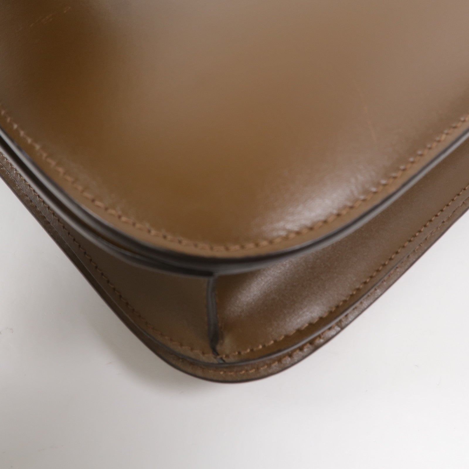CELINE 牛皮皮革Classic Box Medium肩背袋