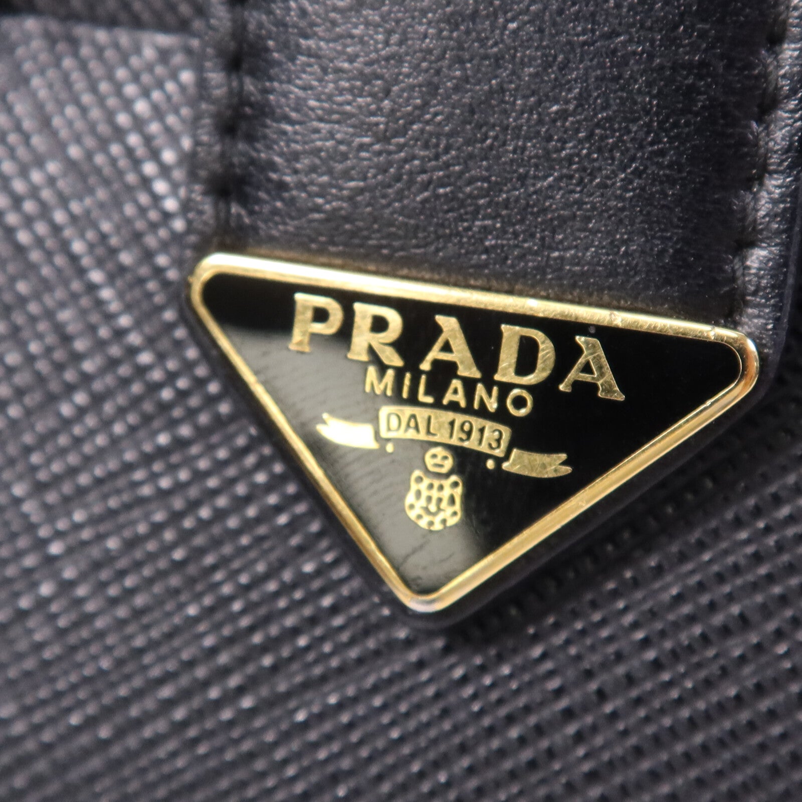 PRADA 牛皮皮革Saffiano Wallet金扣錢包