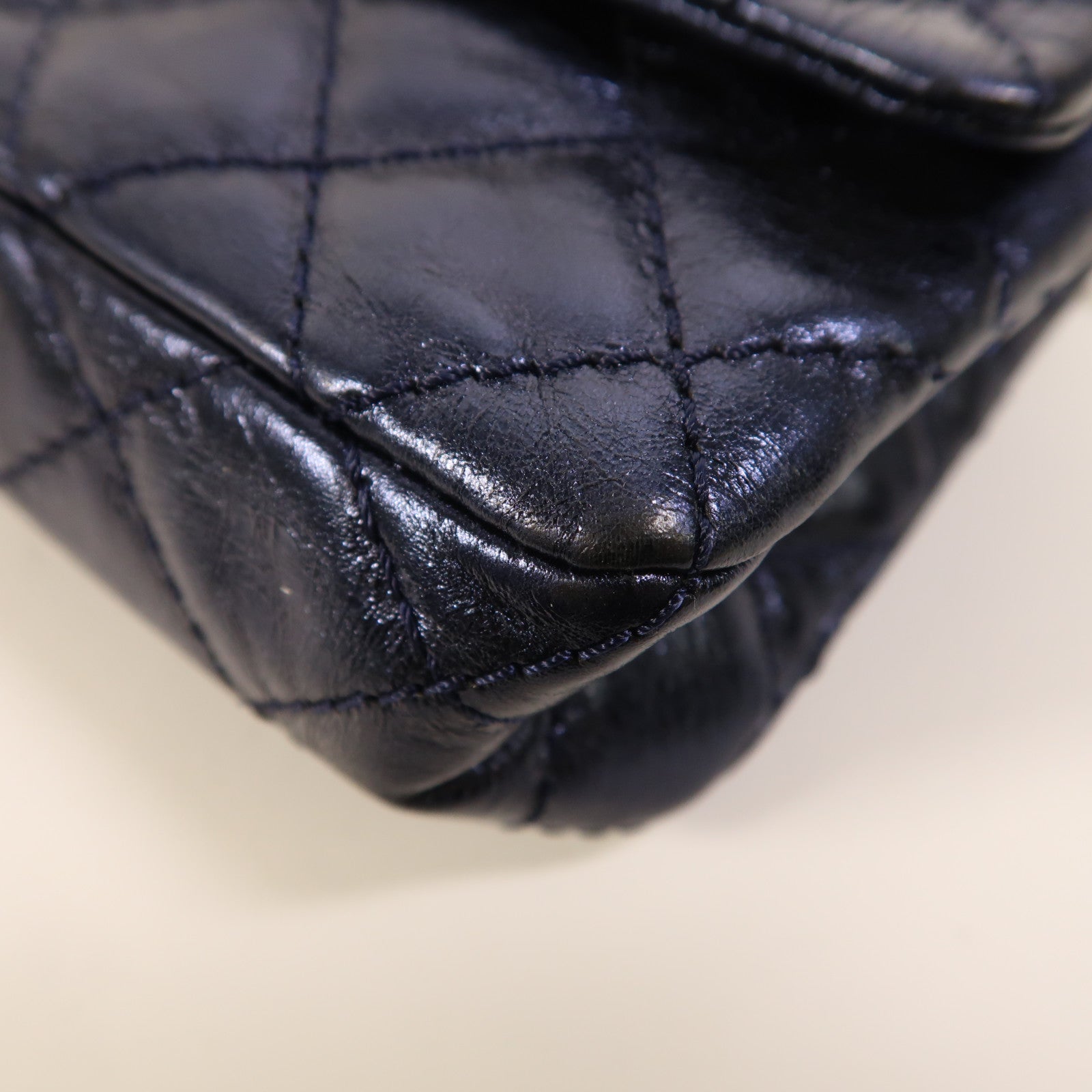CHANEL 皮革2.55金扣鏈帶肩背袋