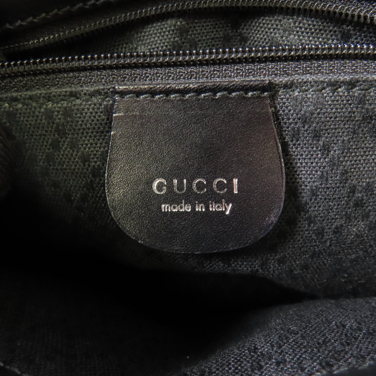 GUCCI 尼龍/皮革Handbag銀扣手挽袋