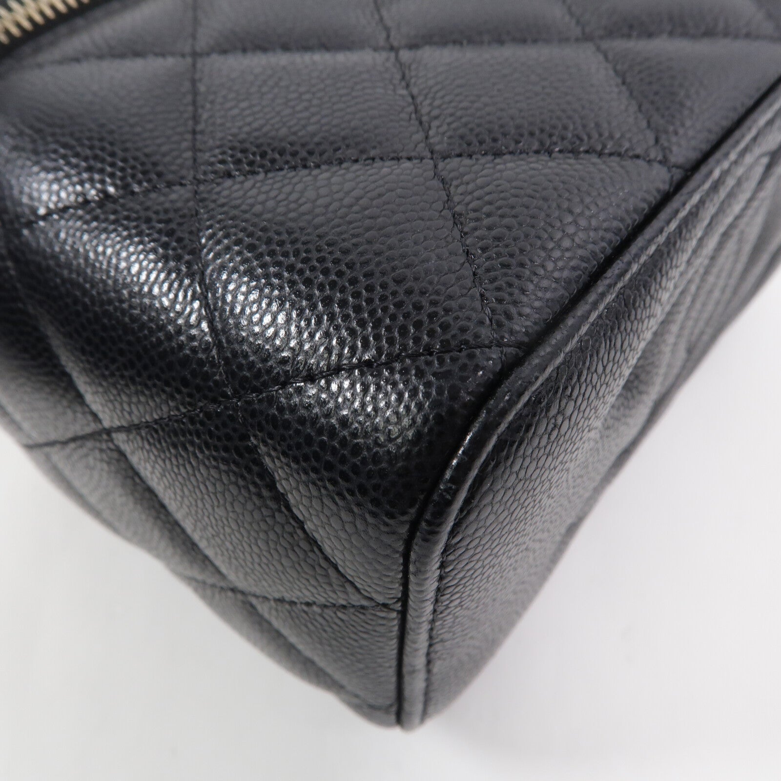 CHANEL 牛皮皮革Vanity Case鏈帶肩背袋