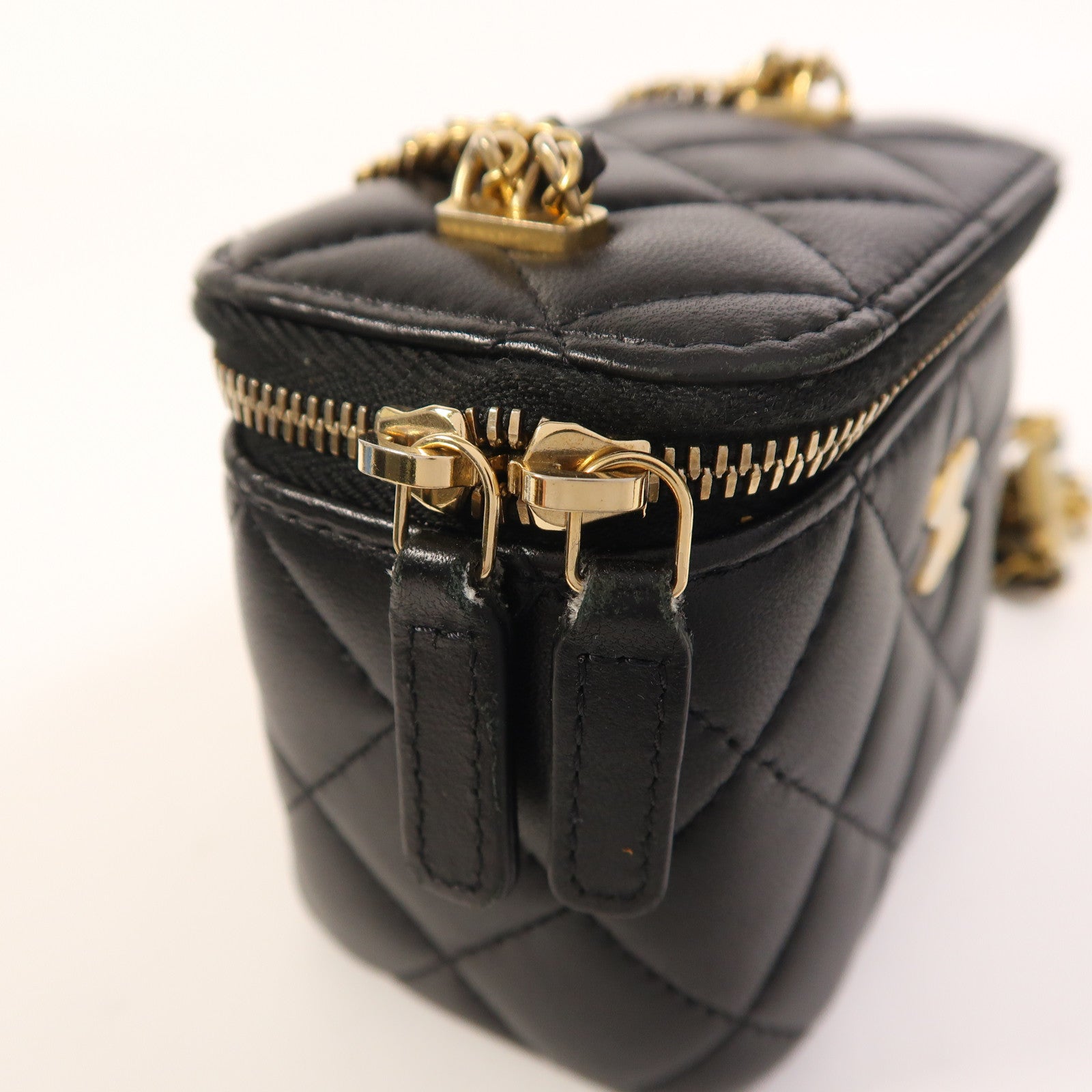 CHANEL 羊皮皮革Mini Vanity金扣鏈帶肩背袋