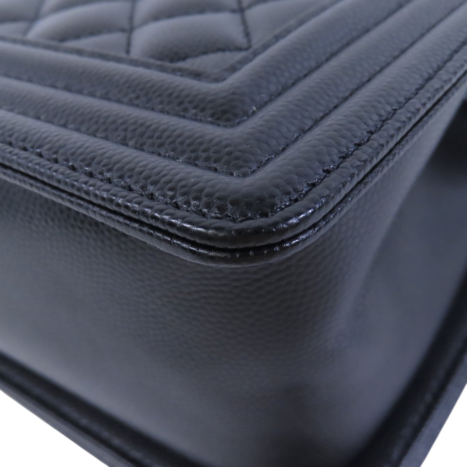 CHANEL 牛皮皮革Boy Chanel 25金扣鏈帶肩背袋