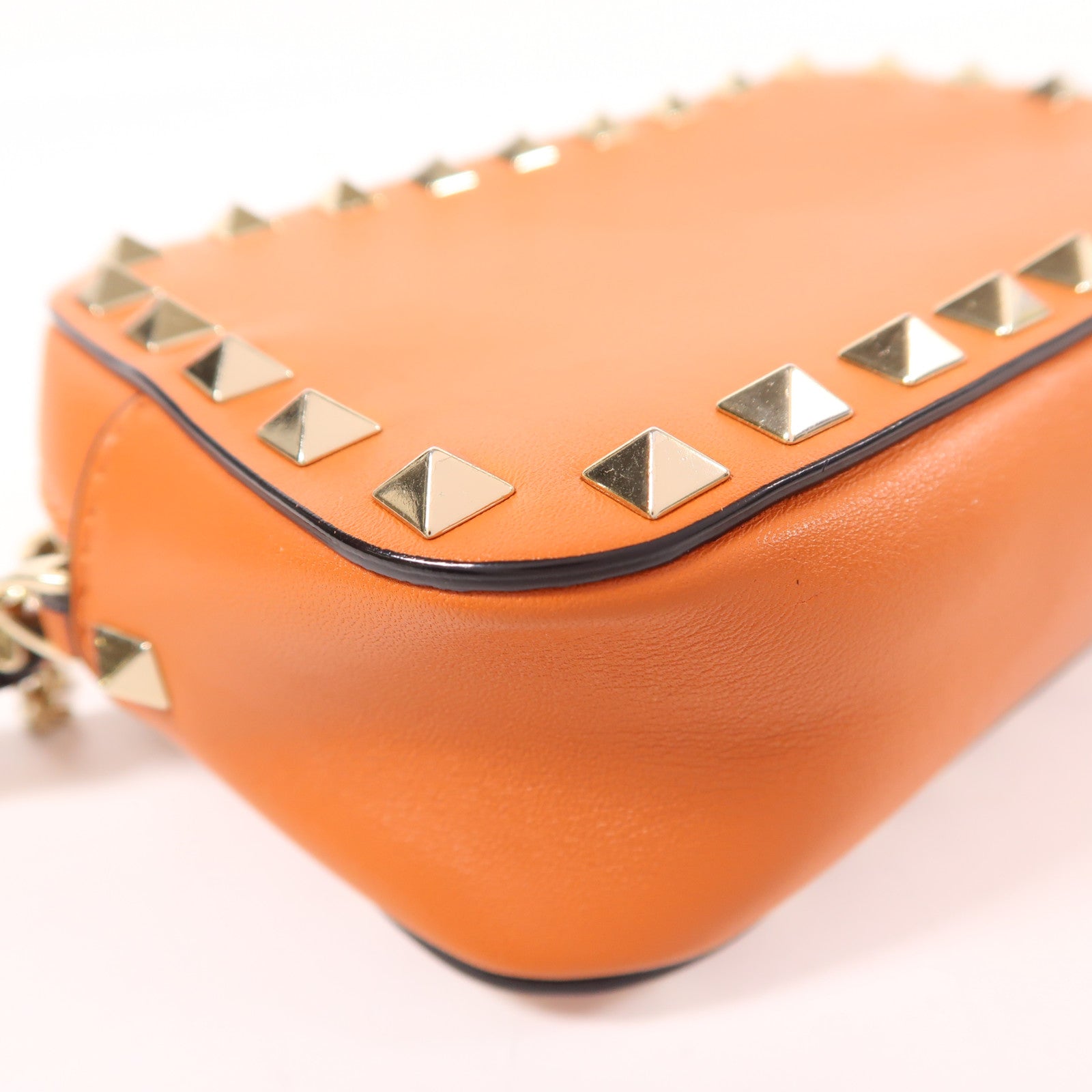 Valentino 【激減優惠】牛皮皮革Chain Shoulder金扣鏈帶肩背袋