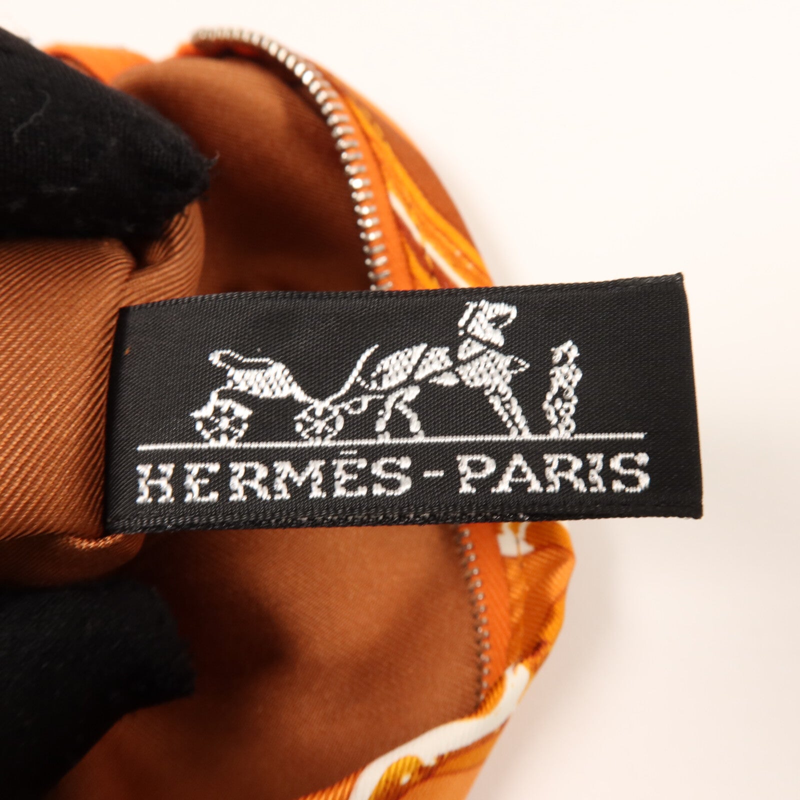 HERMES 絲質Silky City PM肩背袋Orange