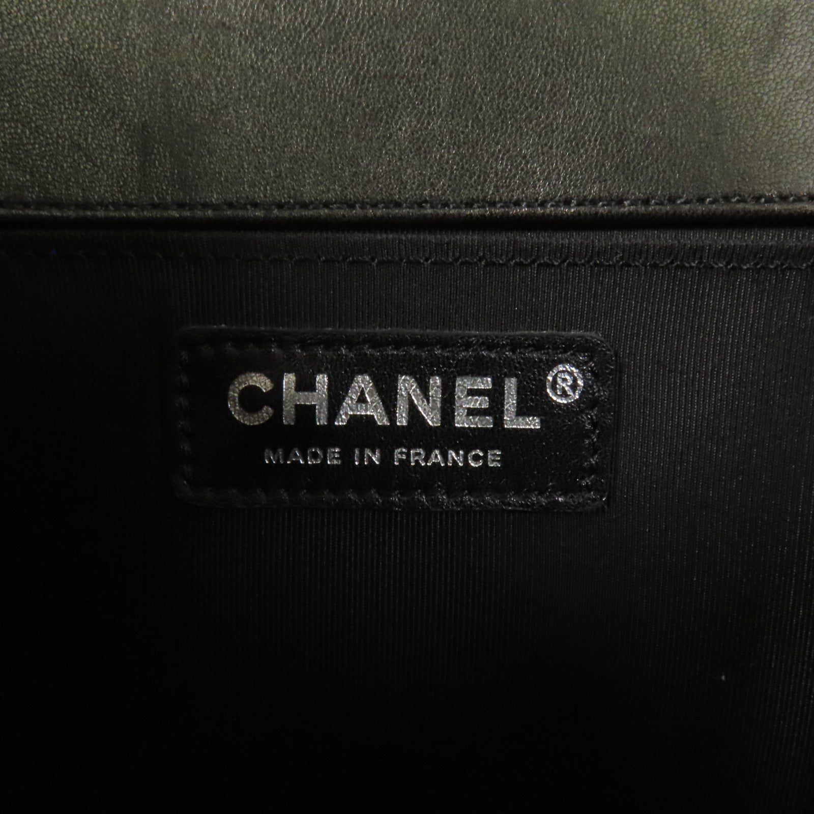 CHANEL 牛皮皮革Boy 25鏈帶肩背袋