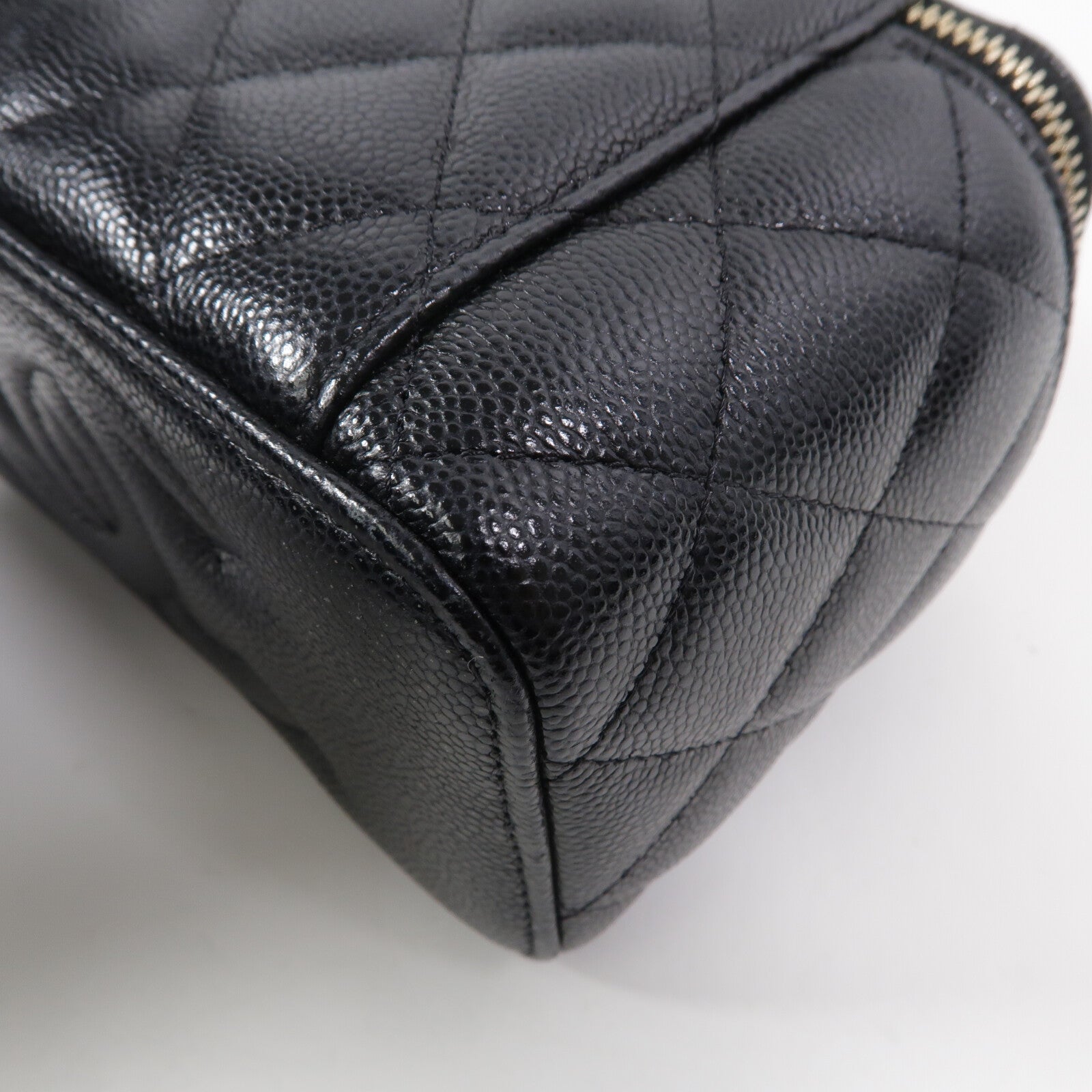 CHANEL 牛皮皮革Vanity Case鏈帶肩背袋