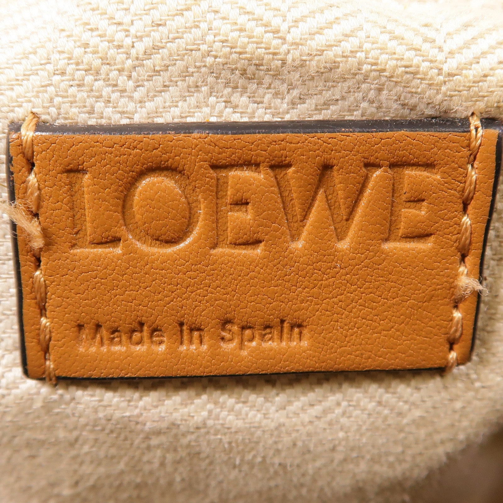 LOEWE 牛皮皮革Small Puzzle金扣手挽肩背兩用袋