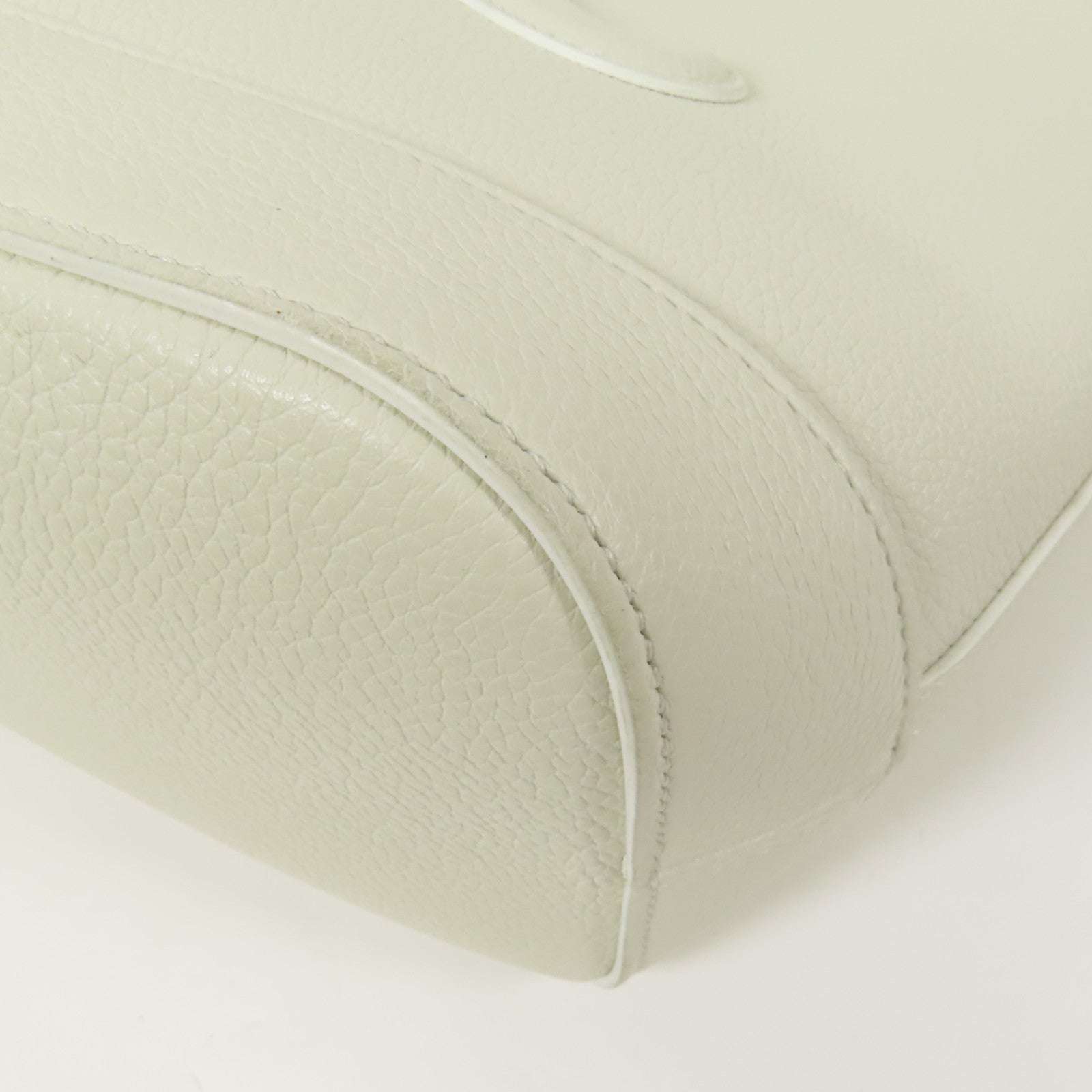 CELINE 牛皮皮革Cuir Triomphe Bucket Bag金扣肩背袋