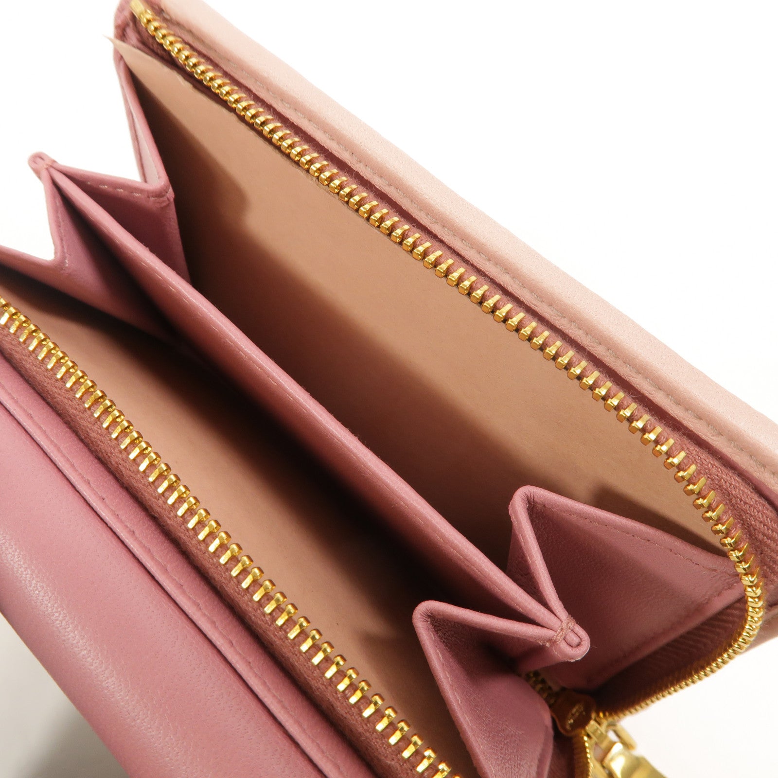 Miu Miu 羊皮皮革Matelasse Wallet錢包