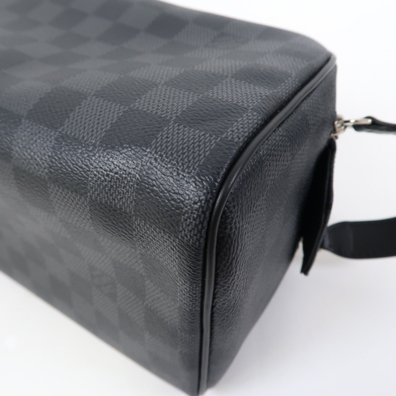 LOUIS VUITTON Damier Graphite Dopp Kit Toilet Pouch手拿包黑色