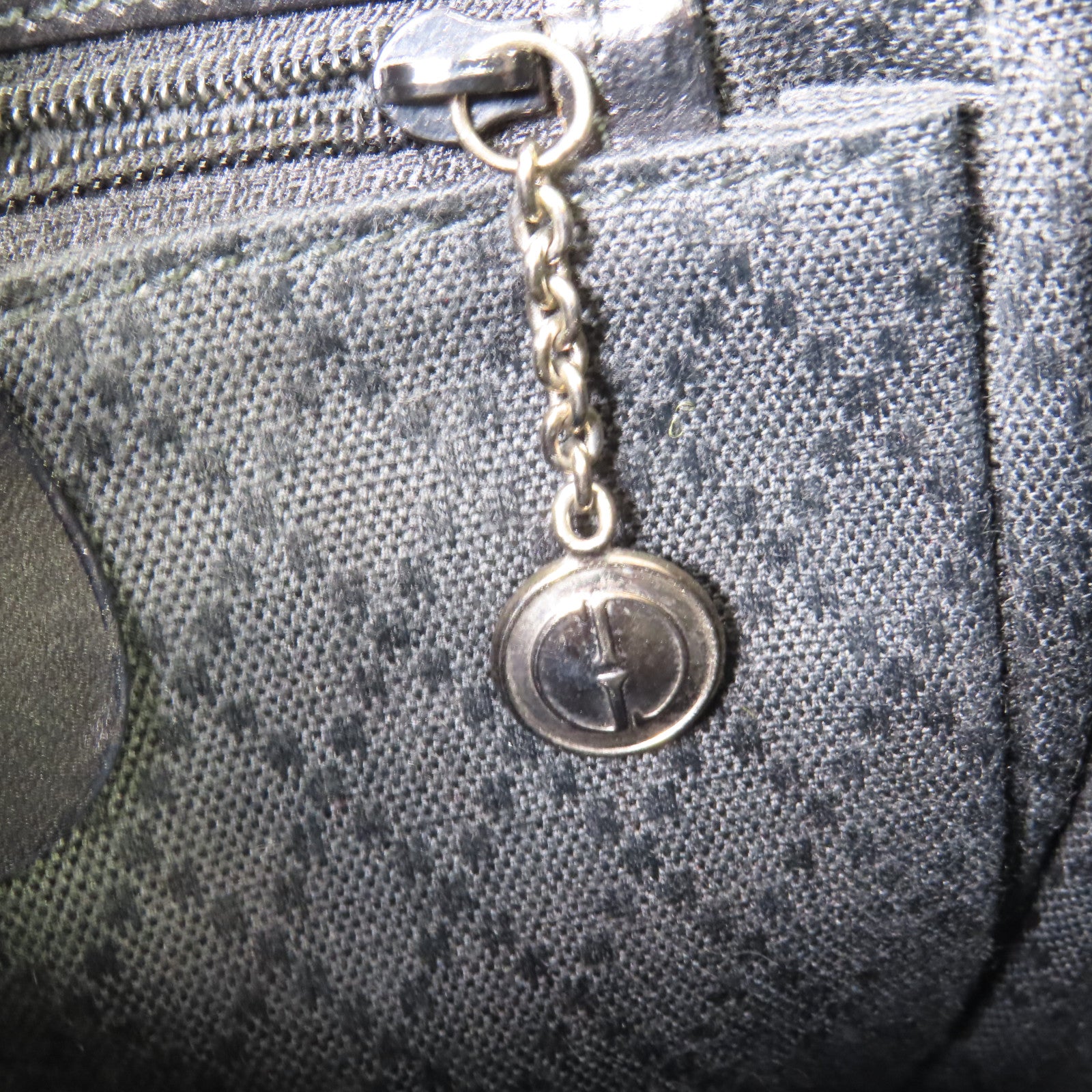 GUCCI 尼龍/皮革Handbag銀扣手挽袋