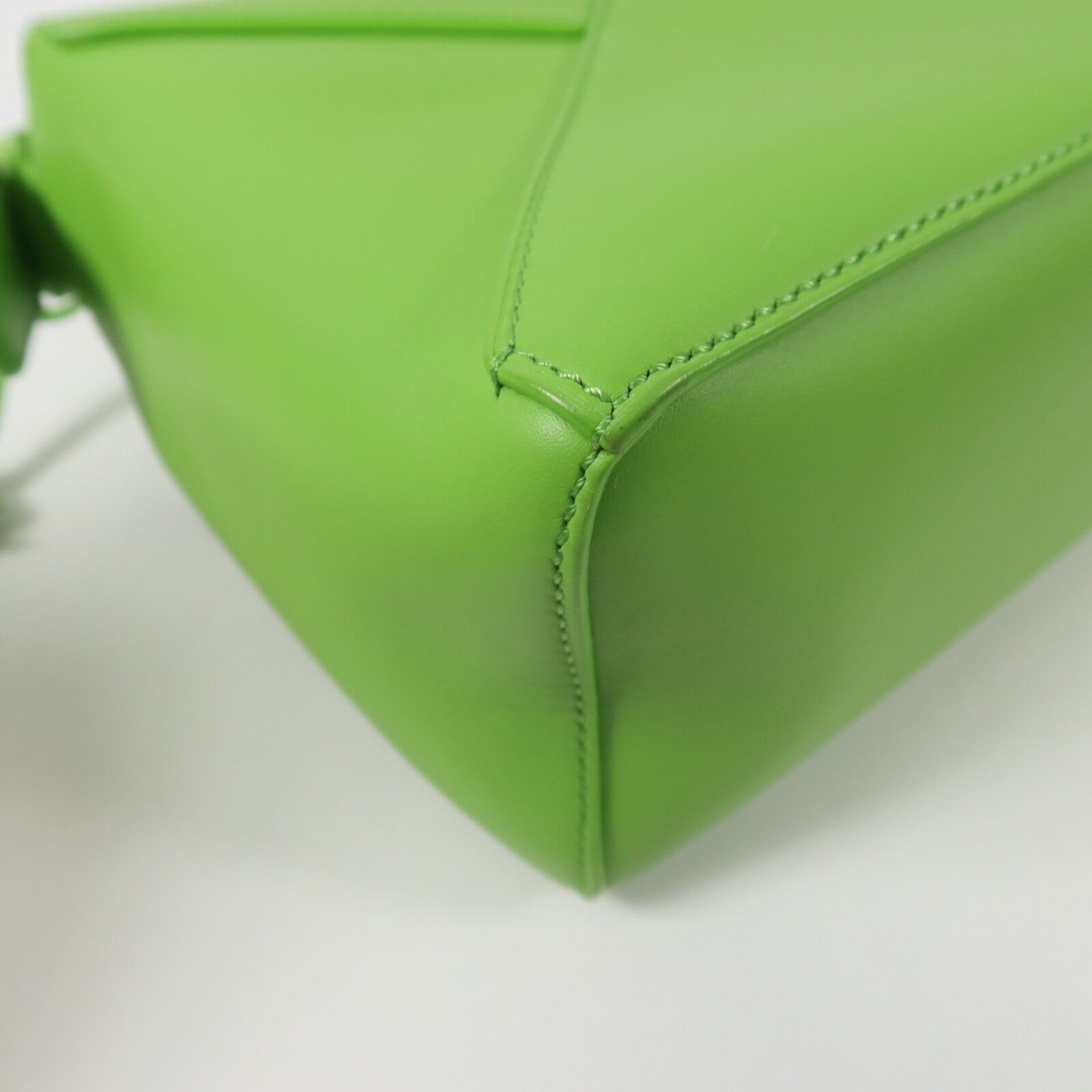 LOEWE 牛皮皮革Puzzle Edge Small手挽肩背兩用袋