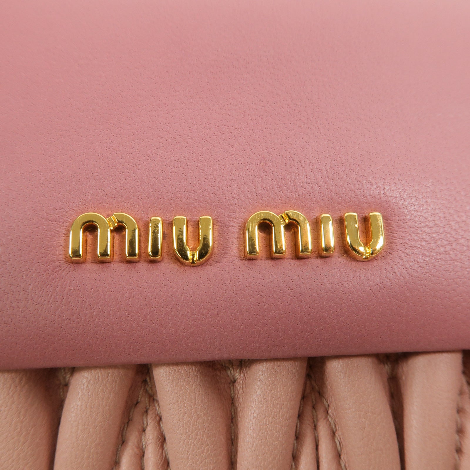 Miu Miu 羊皮皮革Matelasse Wallet錢包