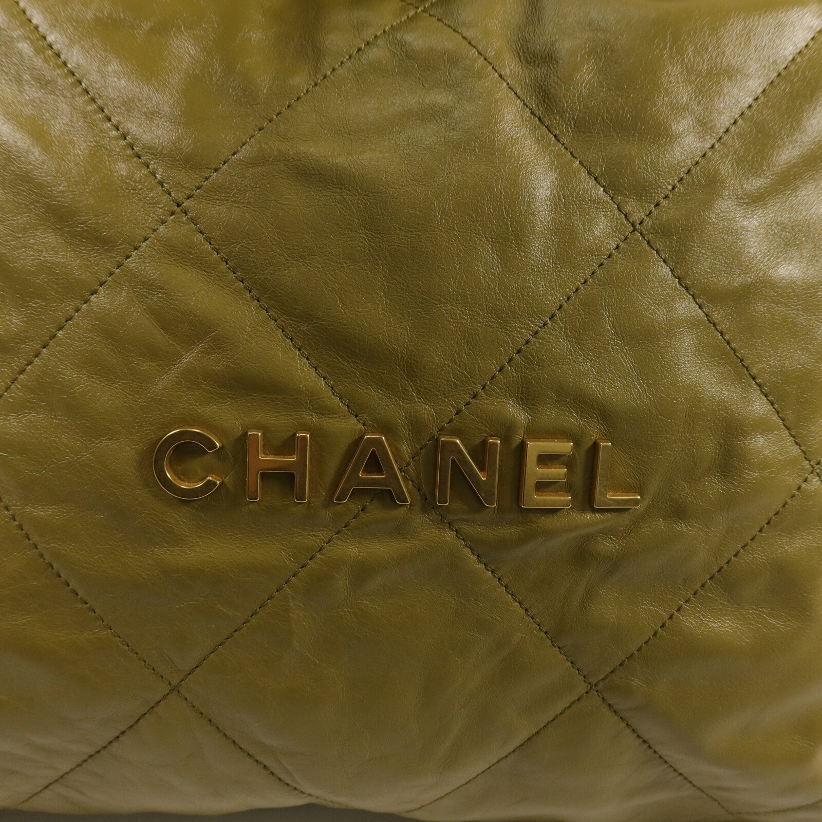 CHANEL 牛皮皮革22 Medium鏈帶肩背袋