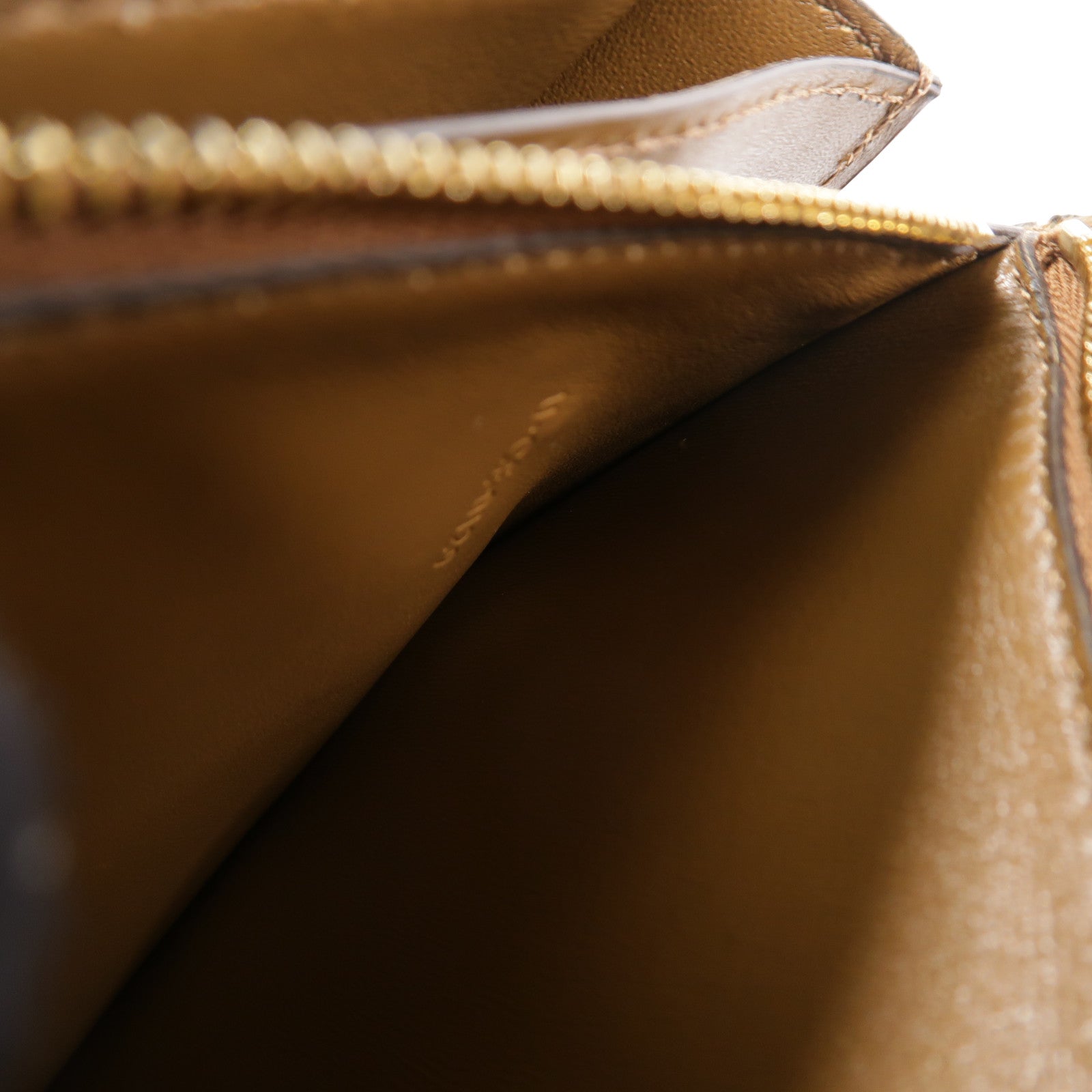 CELINE 牛皮皮革Classic Box Medium肩背袋