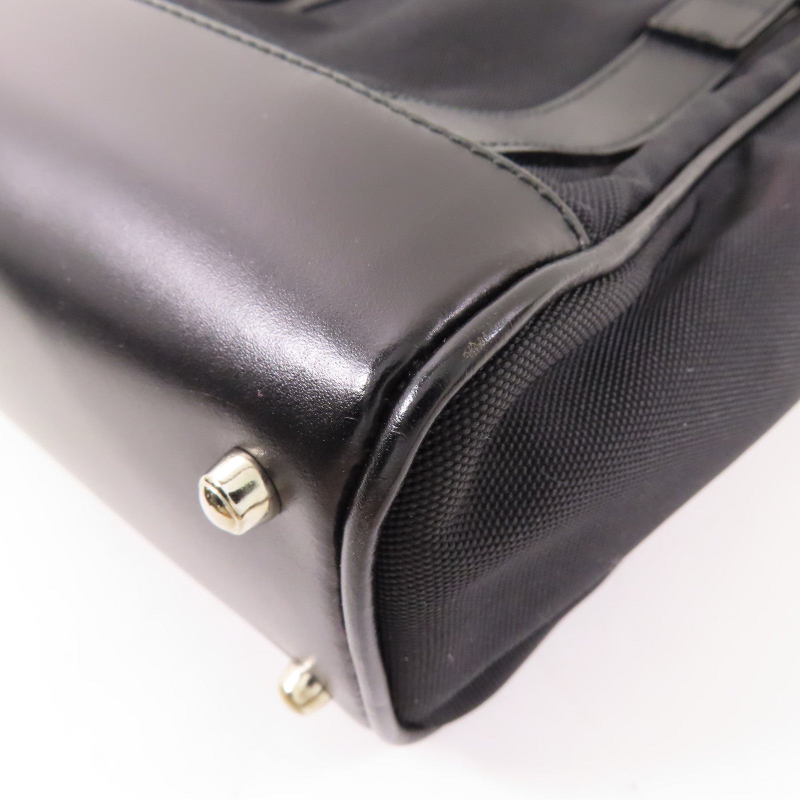GUCCI 尼龍/皮革Handbag銀扣手挽袋