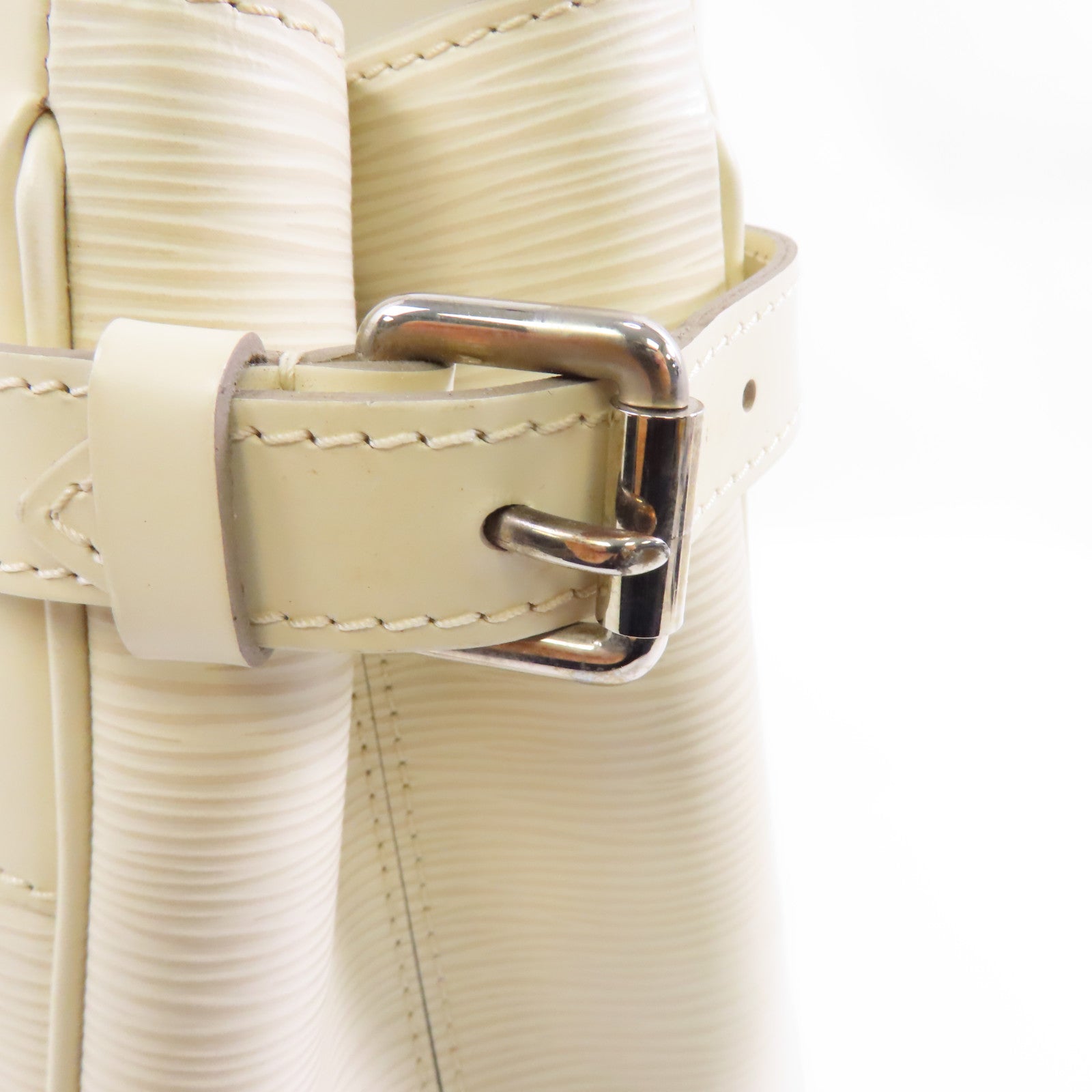 LOUIS VUITTON Epi Passy GM銀扣手挽袋白色