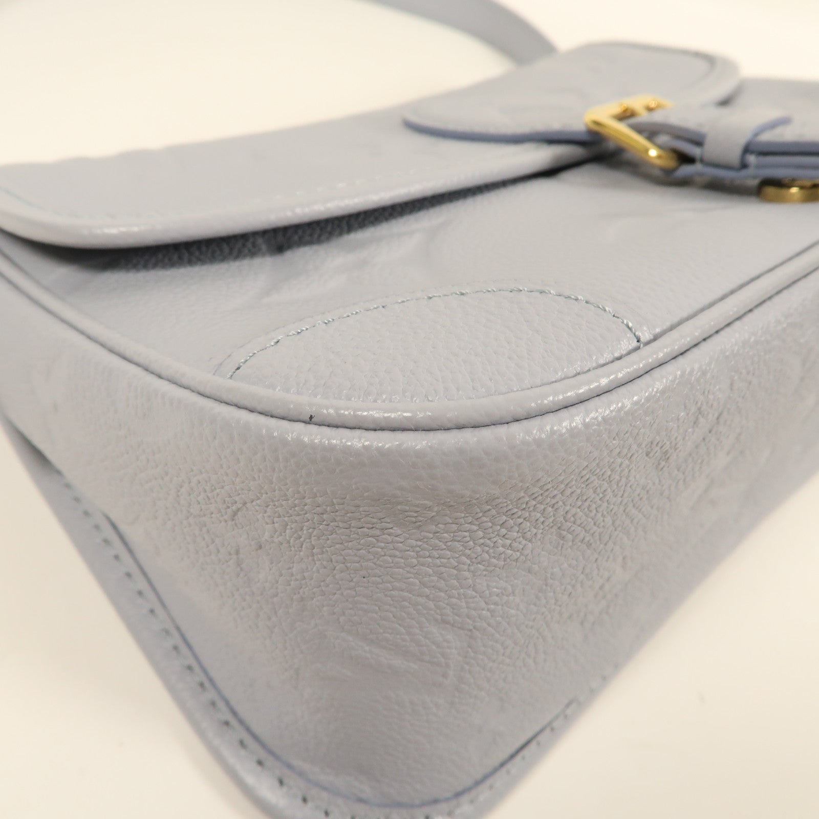 LOUIS VUITTON Monogram Empreinte Diane金扣肩背袋淺藍色