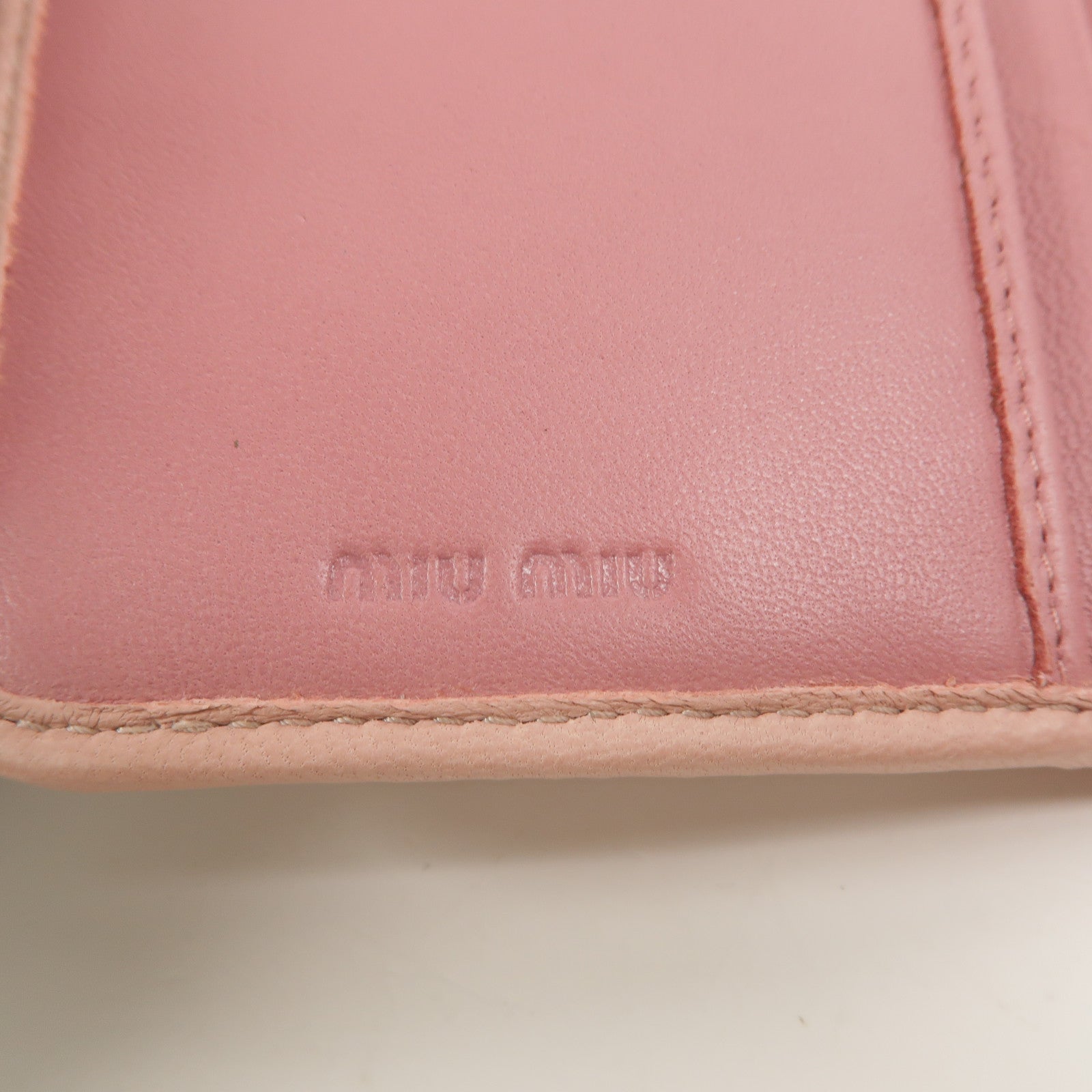 Miu Miu 羊皮皮革Matelasse Wallet錢包