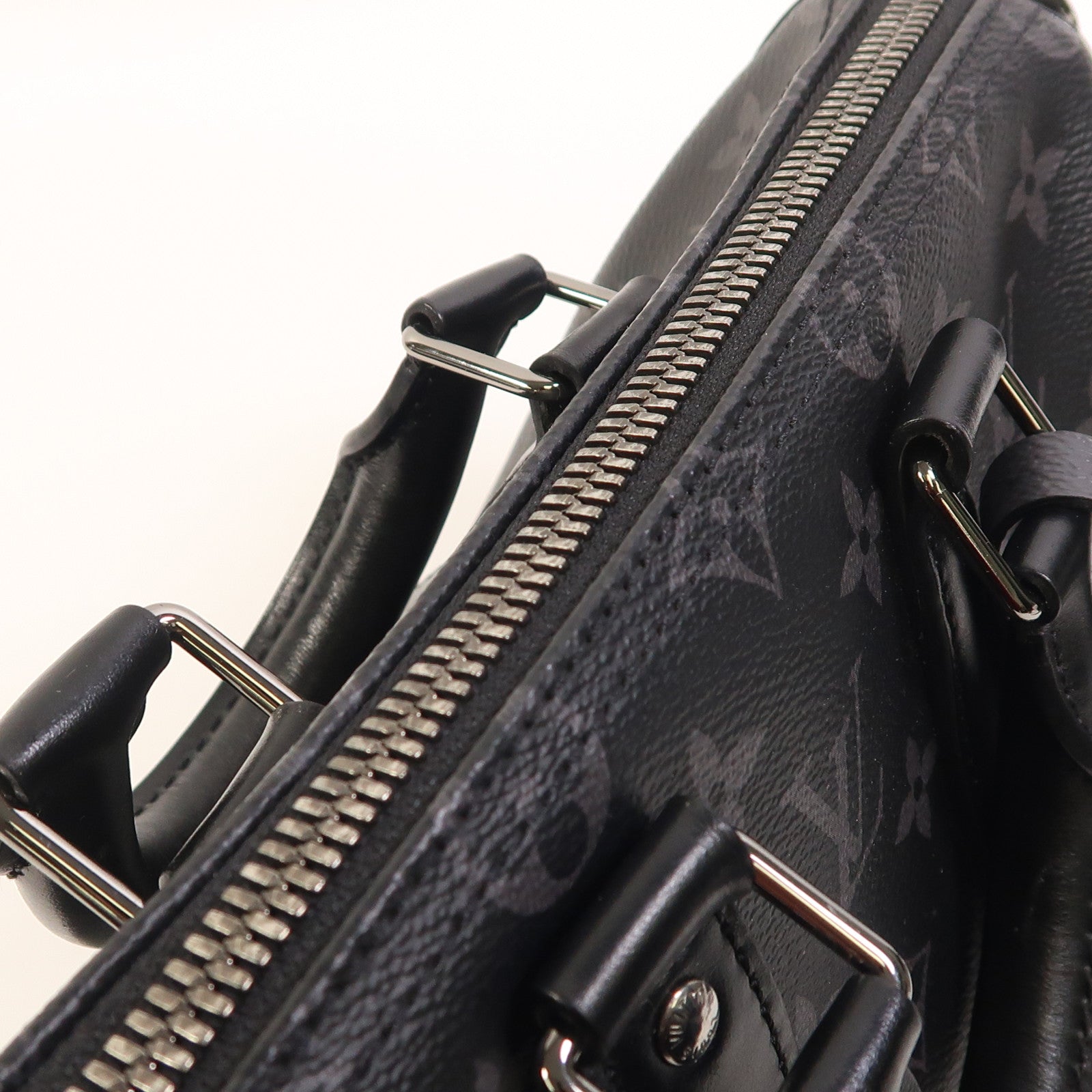 LOUIS VUITTON Monogram Eclipse Keepall Bandouliere 25手挽肩背兩用袋