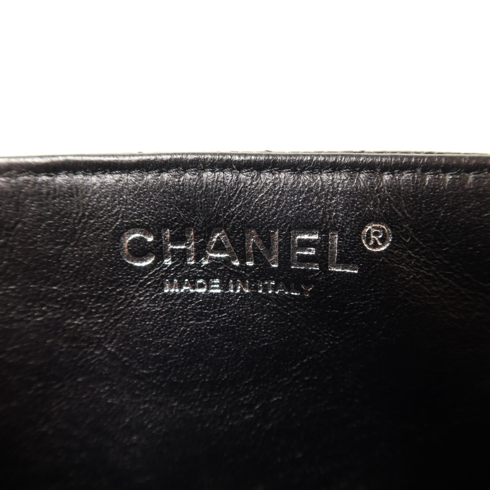 CHANEL 牛皮皮革Classic East West Baguette Bag銀扣鏈帶肩背袋