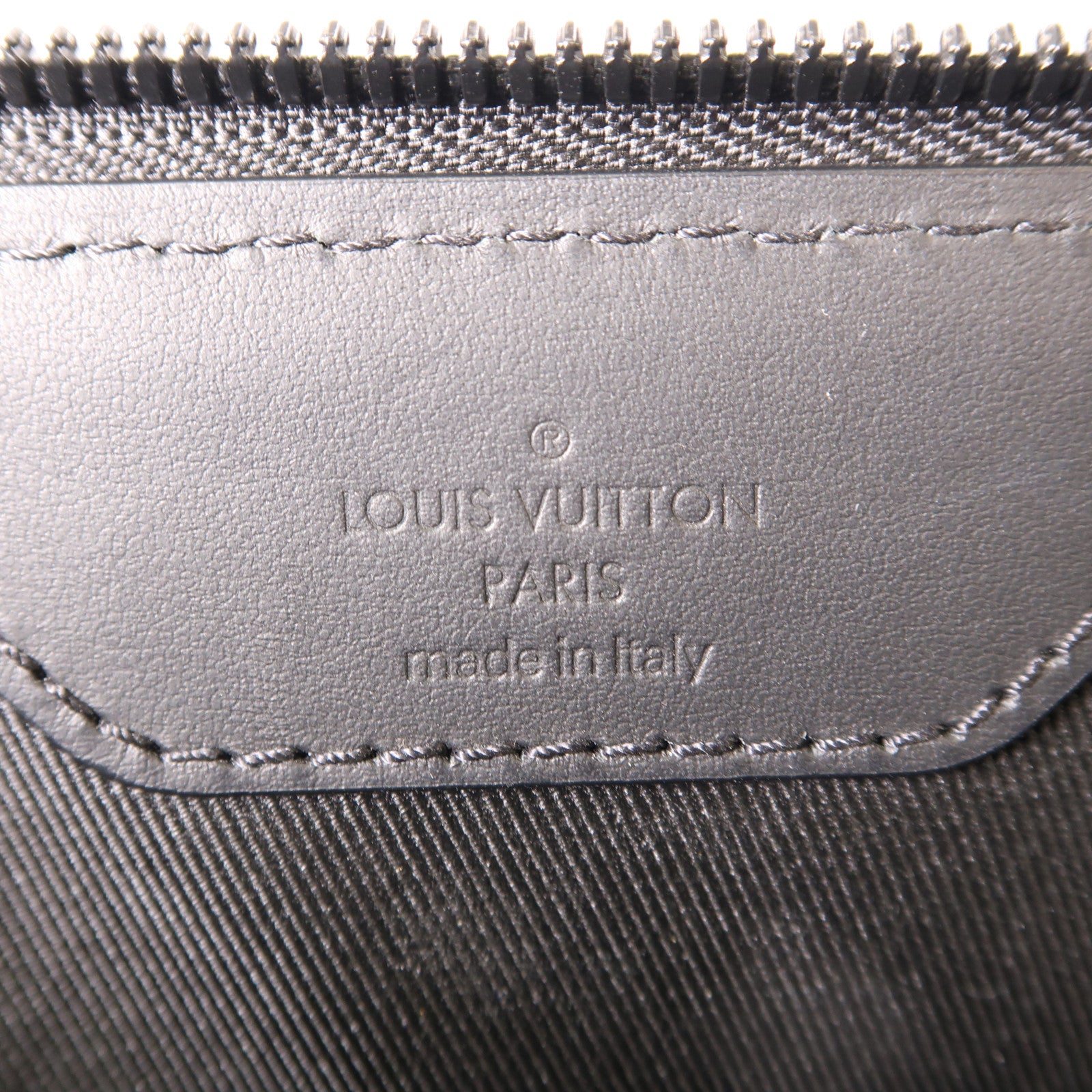 LOUIS VUITTON Taurillon皮革Sac Plat Cross手挽肩背兩用袋黑色