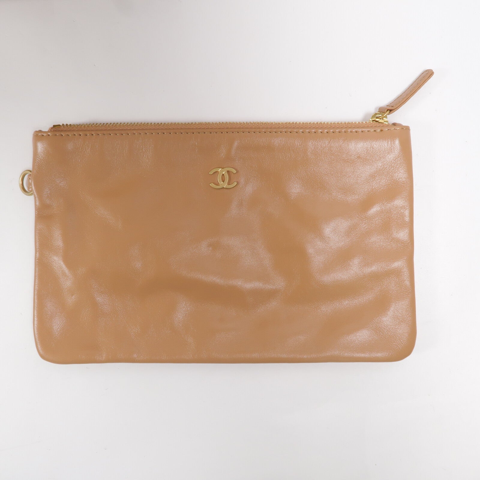 CHANEL 牛皮皮革Chanel 22 Medium鏈帶肩背袋