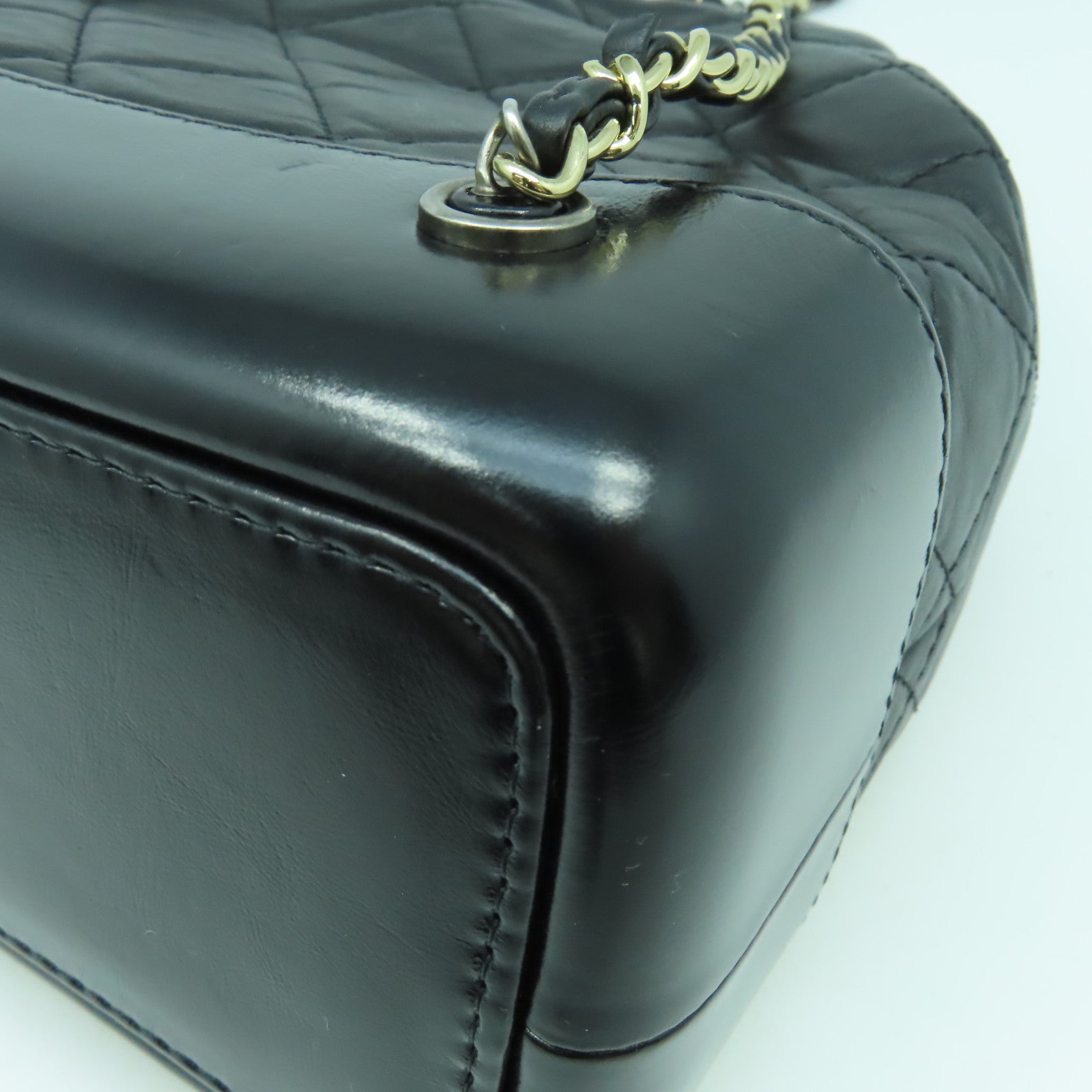CHANEL 菱格牛皮皮革Grabrielle Backpack銀扣鏈帶背包黑色
