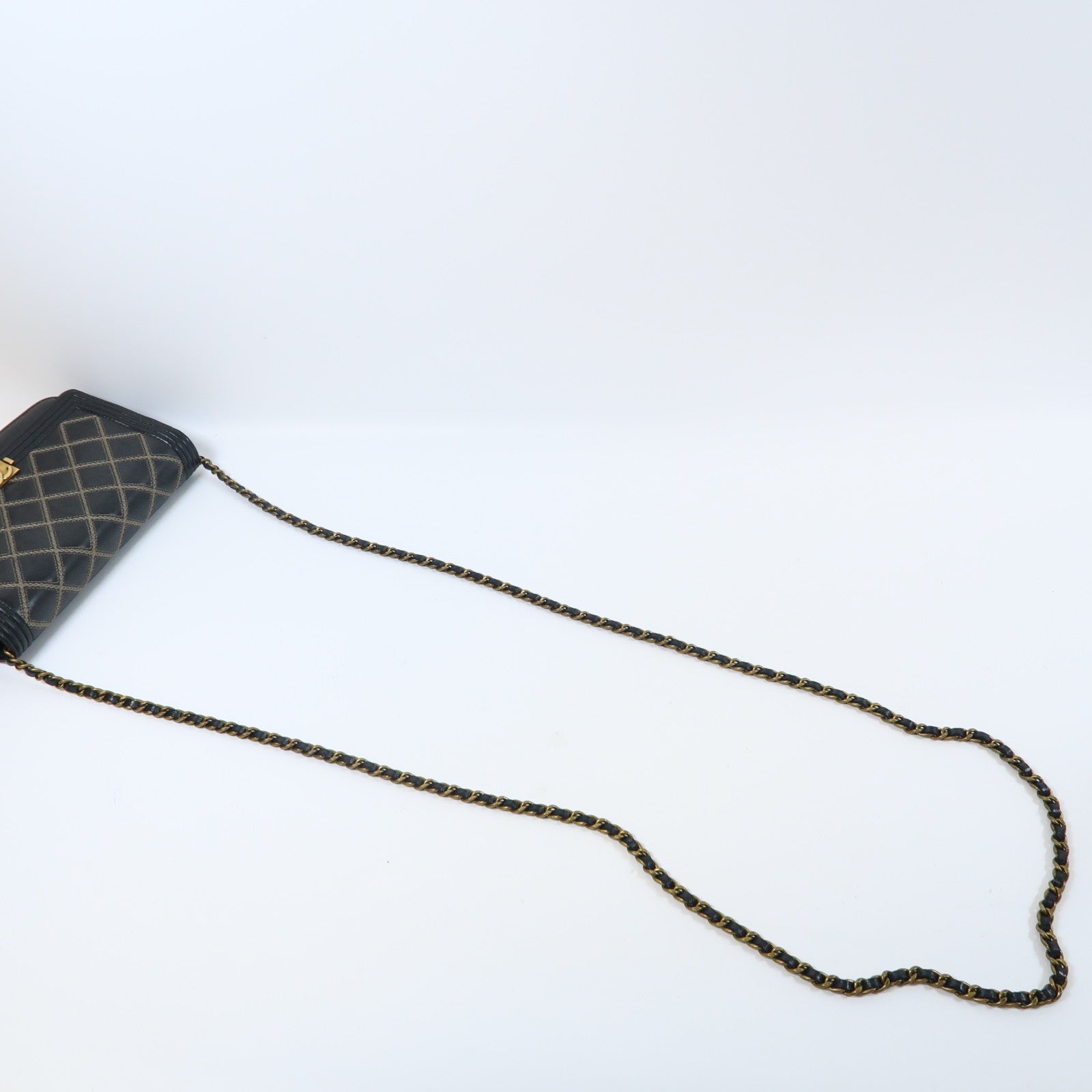 CHANEL 【激減優惠】菱格牛皮皮革Wallet On Chain金扣鏈帶肩背袋黑色