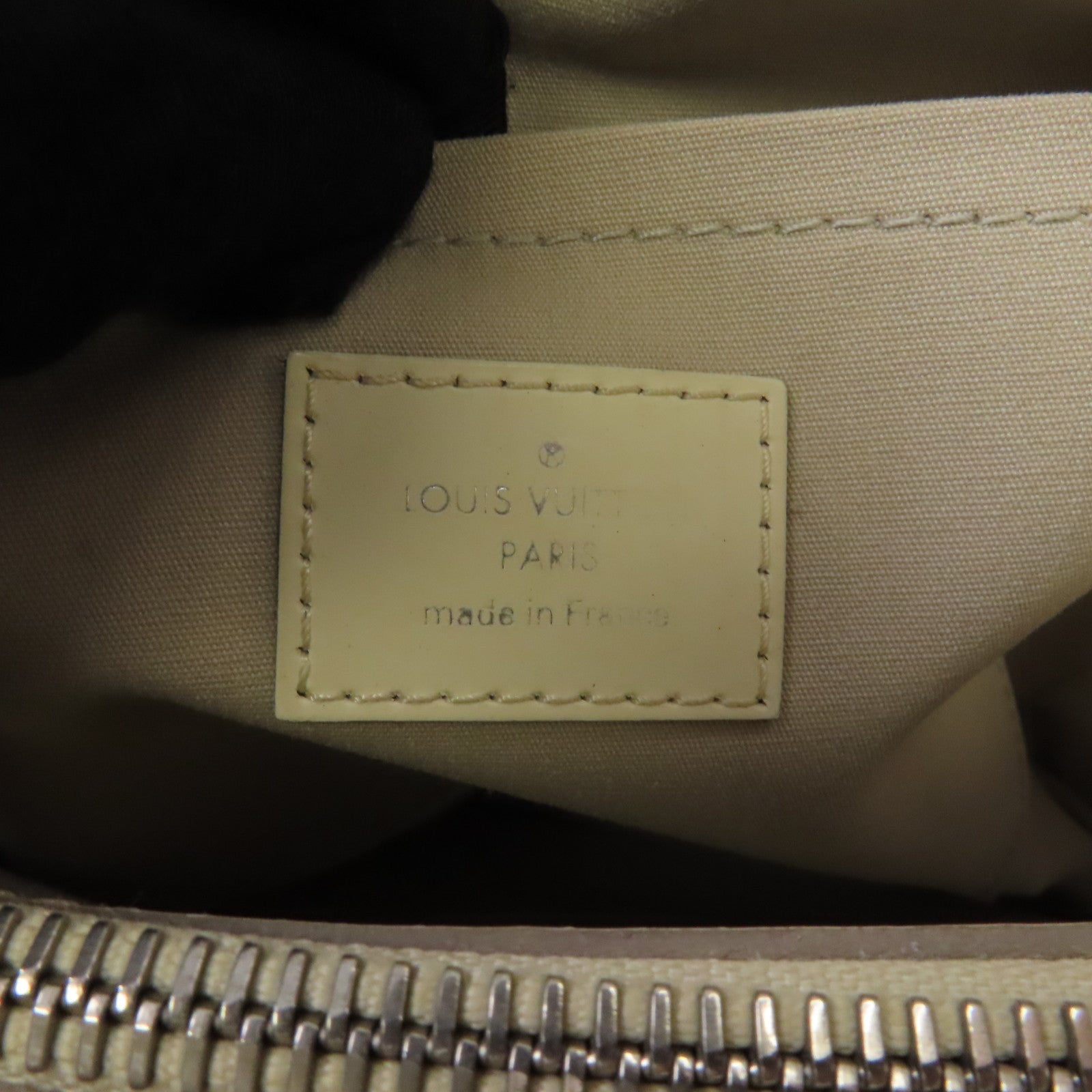 LOUIS VUITTON Epi Passy GM銀扣手挽袋白色